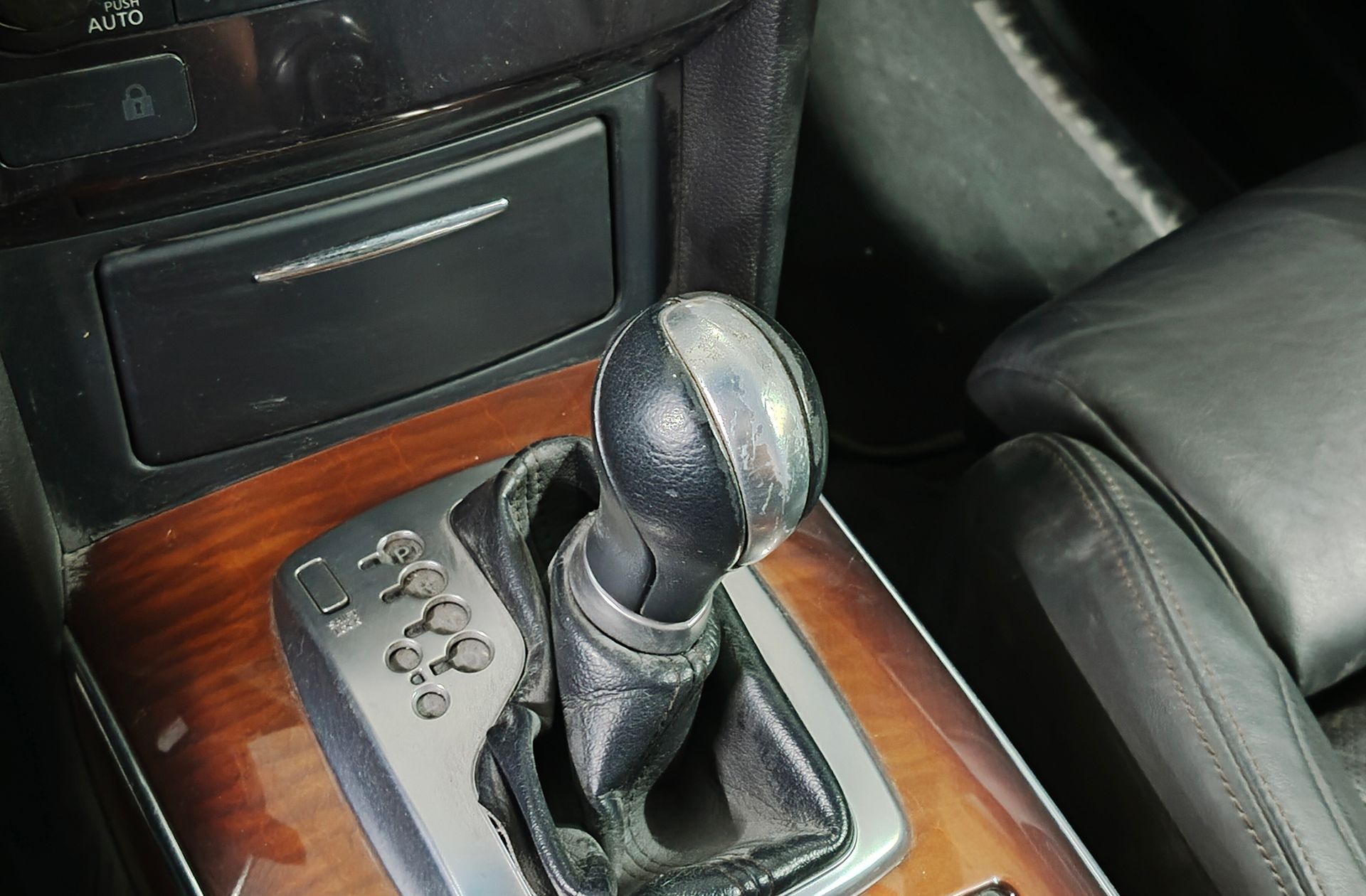 Infiniti FX 50 S V8 AWD - foto 5