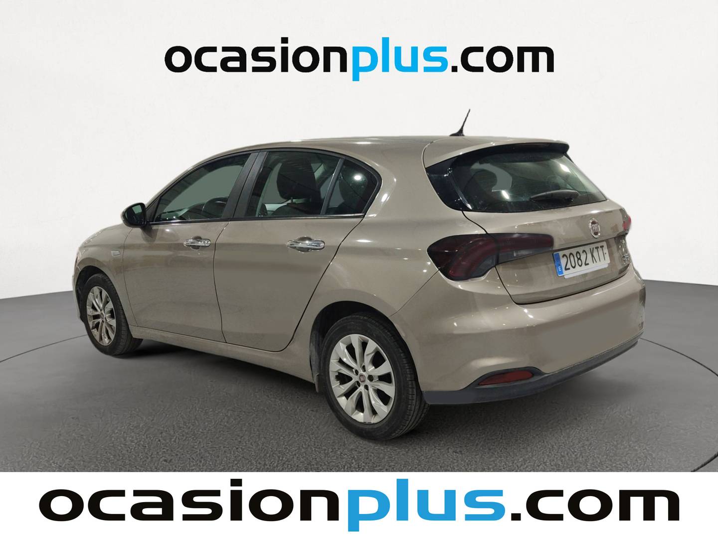 Foto trasera Fiat Tipo Fiat Tipo 1.3 Multijet Easy (95 CV) izquierda
