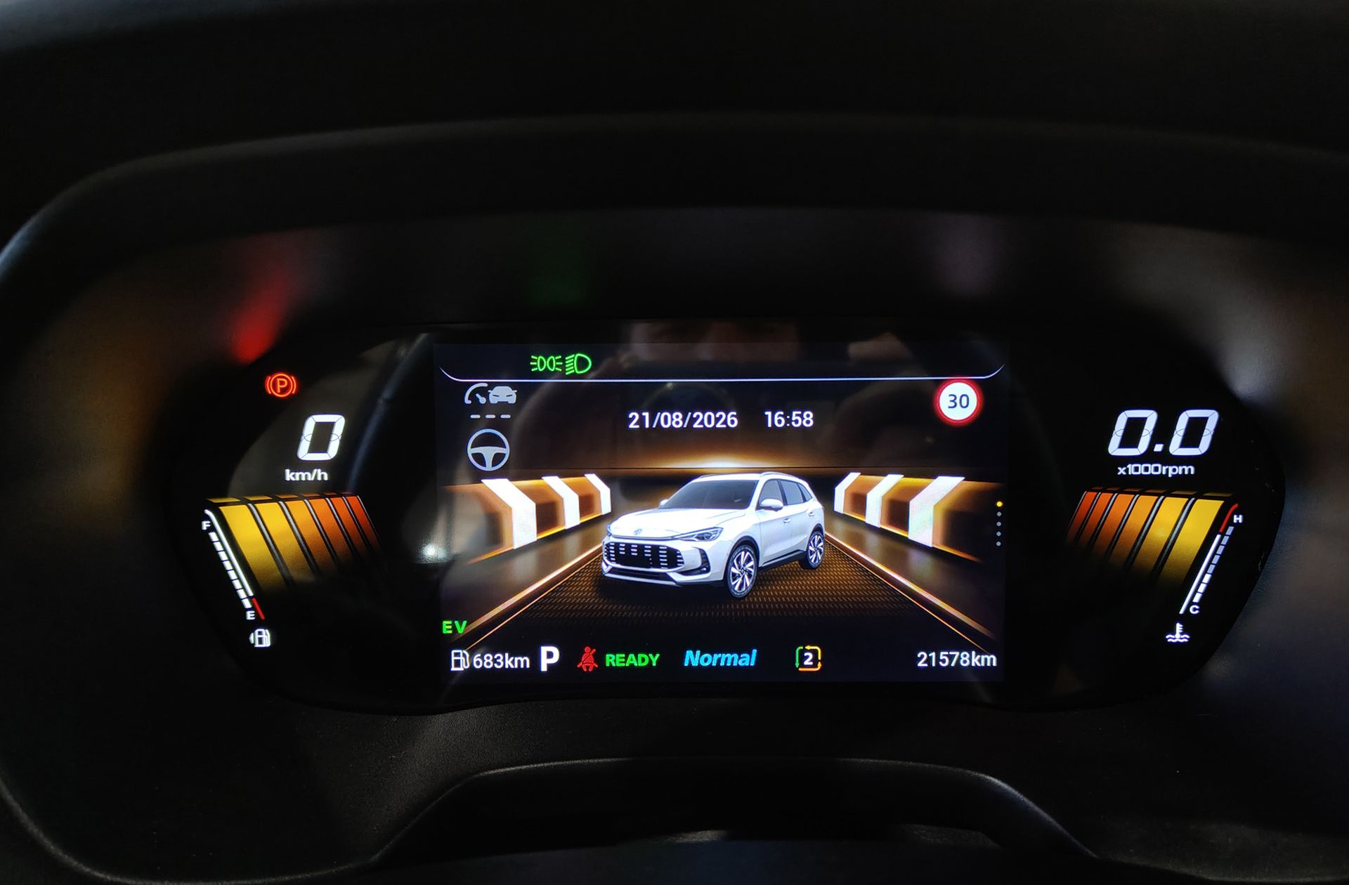 MG ZS 1.5 Hybrid+ Luxury - foto 25