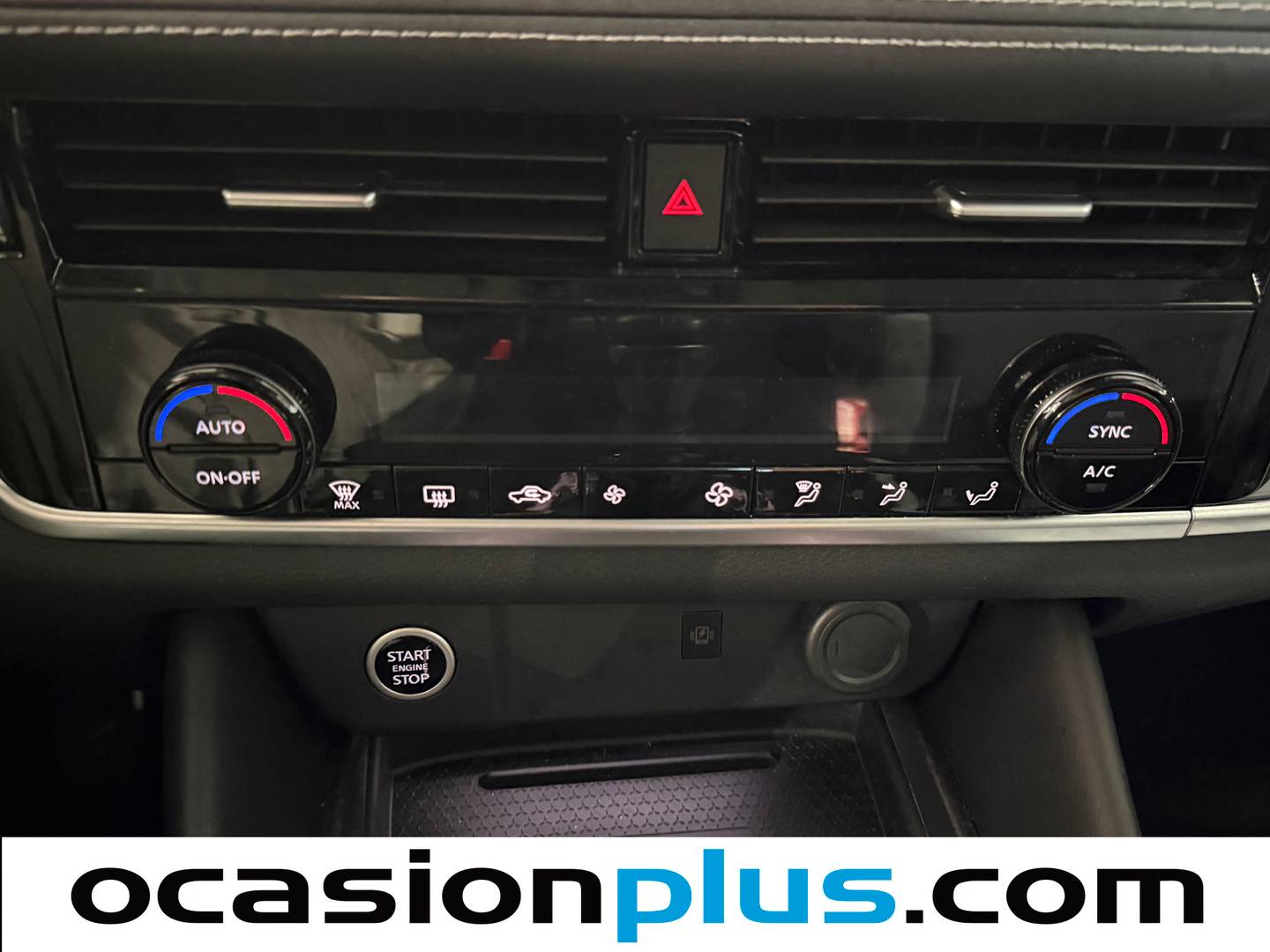 Foto Nissan QASHQAI Nissan Qashqai DIG-T 140 N-Connecta (140 CV)