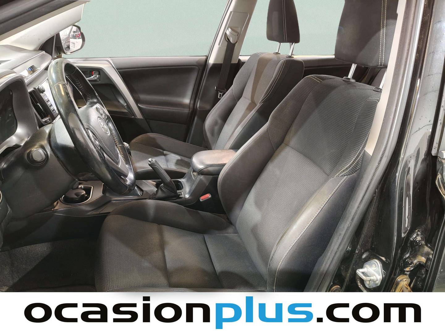Foto asientos delanteros Toyota Rav4 Toyota Rav4 150D 2WD Advance (143 CV)