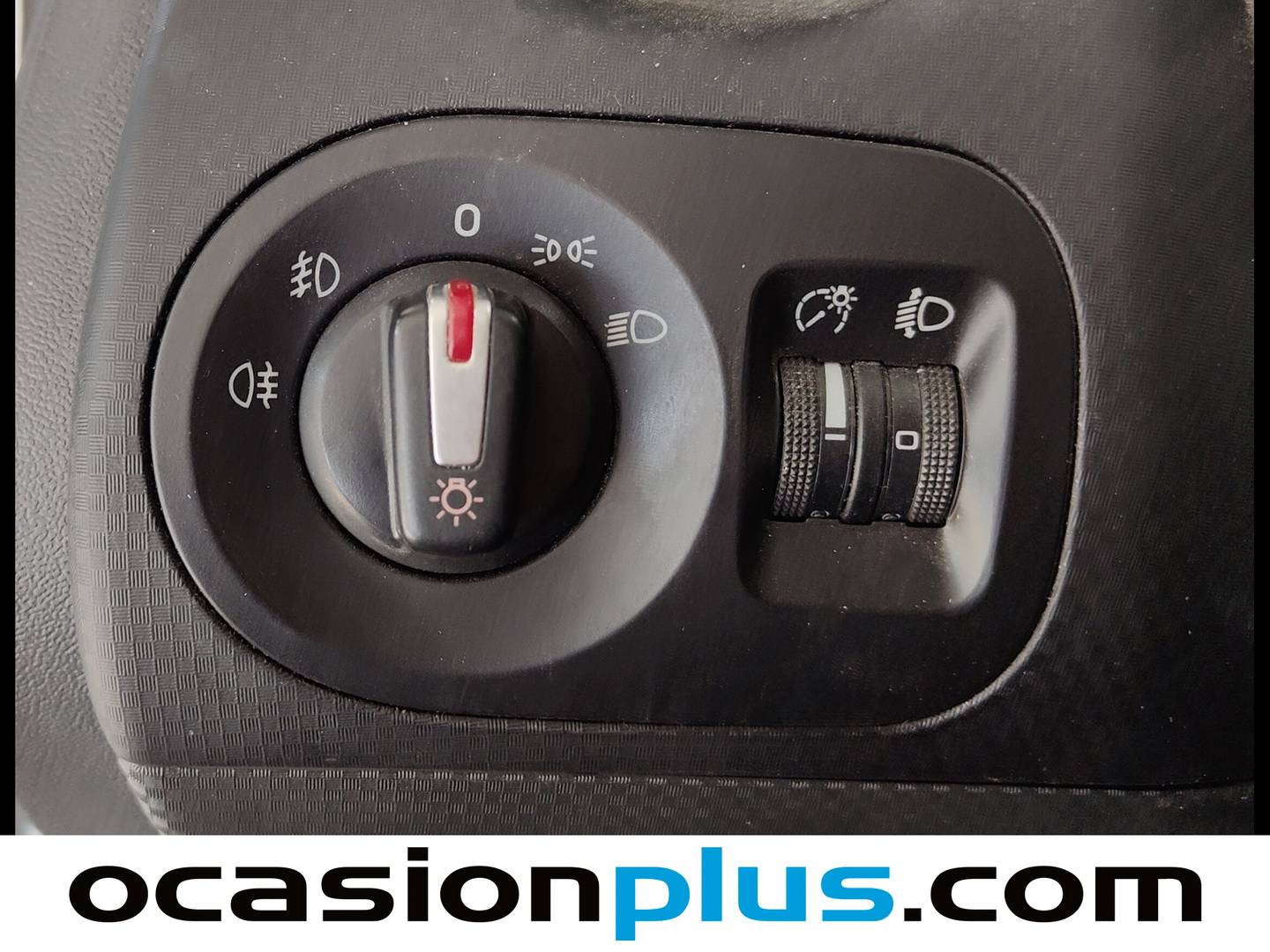 Extras y acabados del Seat Altea XL Seat Altea XL 1.6 TDI Ecomotive Reference (105 CV)