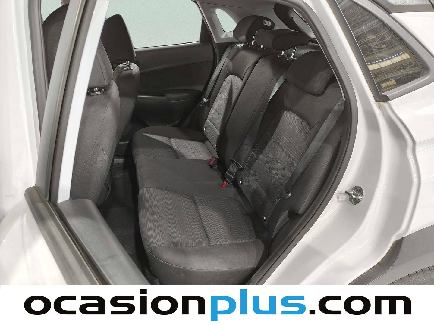 Foto Hyundai Kona Hyundai Kona 1.0 TGDi Essence 4x2 (120 CV)