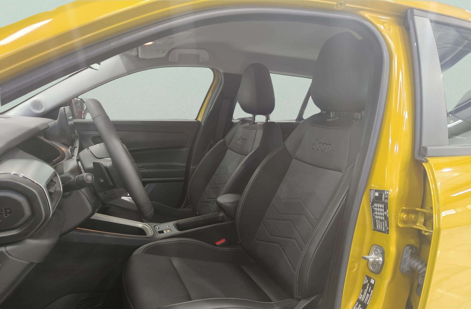 Jeep Avenger 1.2 eHybrid Altitude - foto 10