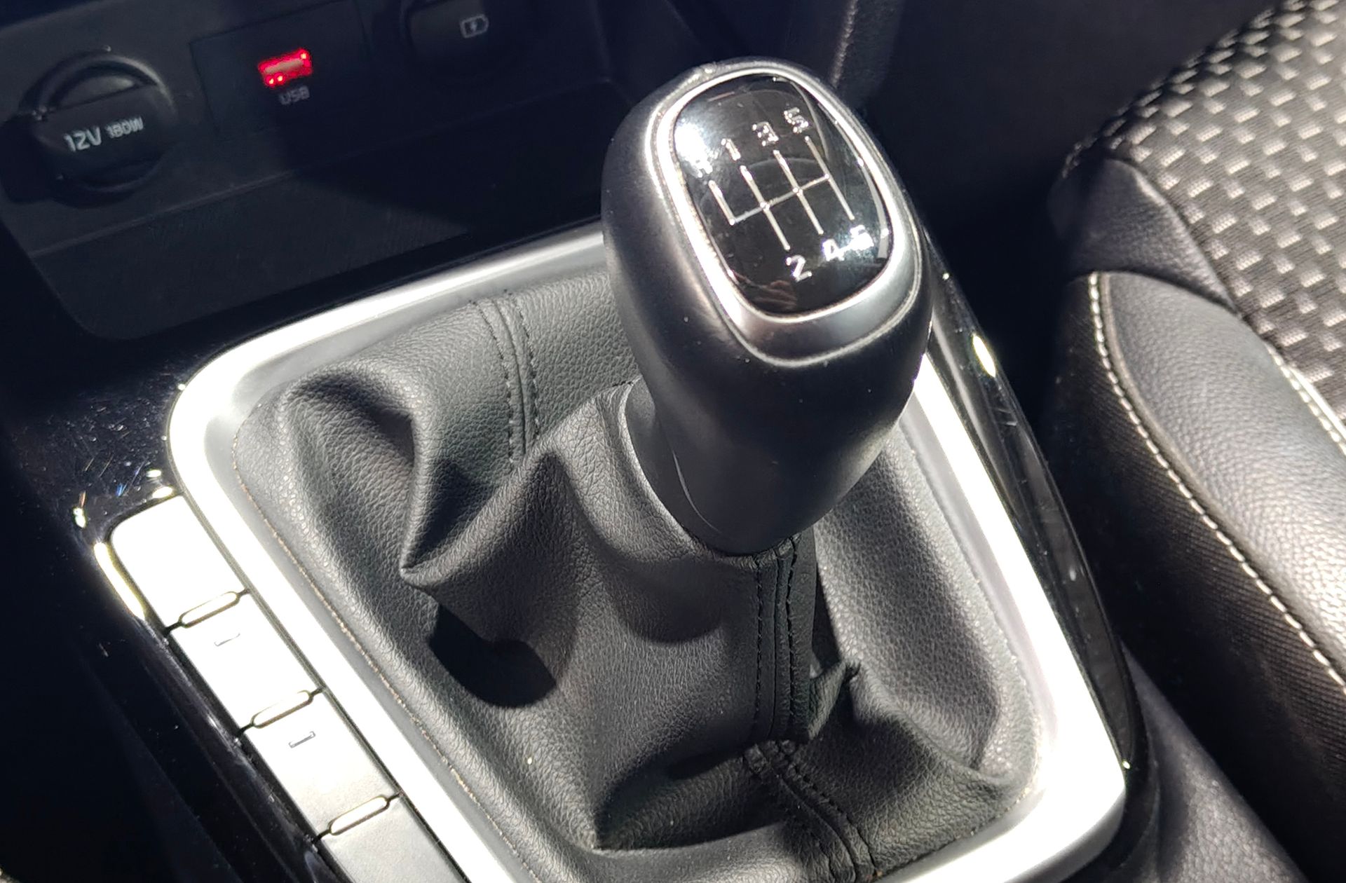 Kia Ceed 1.0 T-GDi Tech - foto 5
