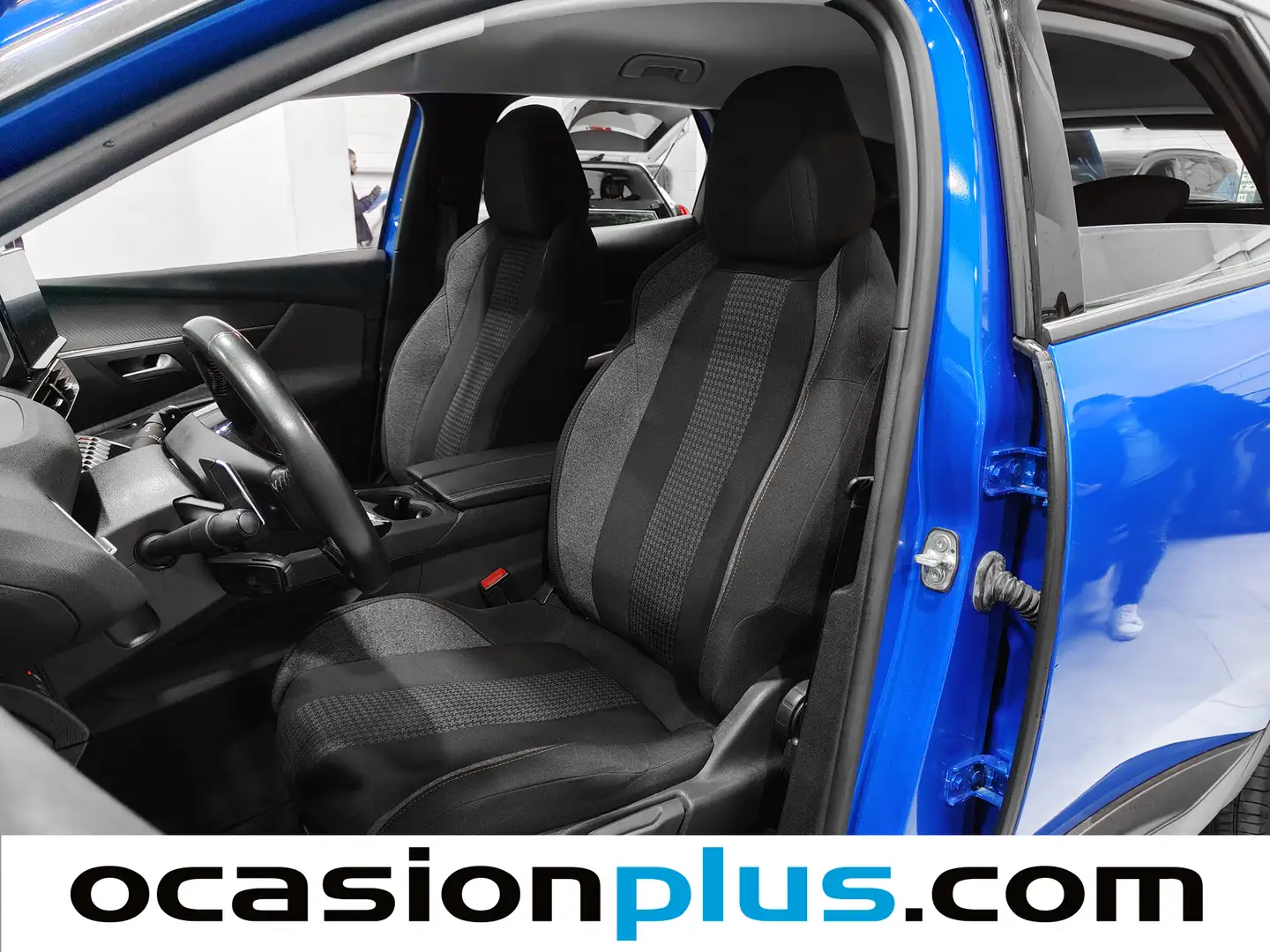 Foto Peugeot 3008 Peugeot 3008 1.5 BlueHDi S&S Active Pack EAT8 (130 CV)