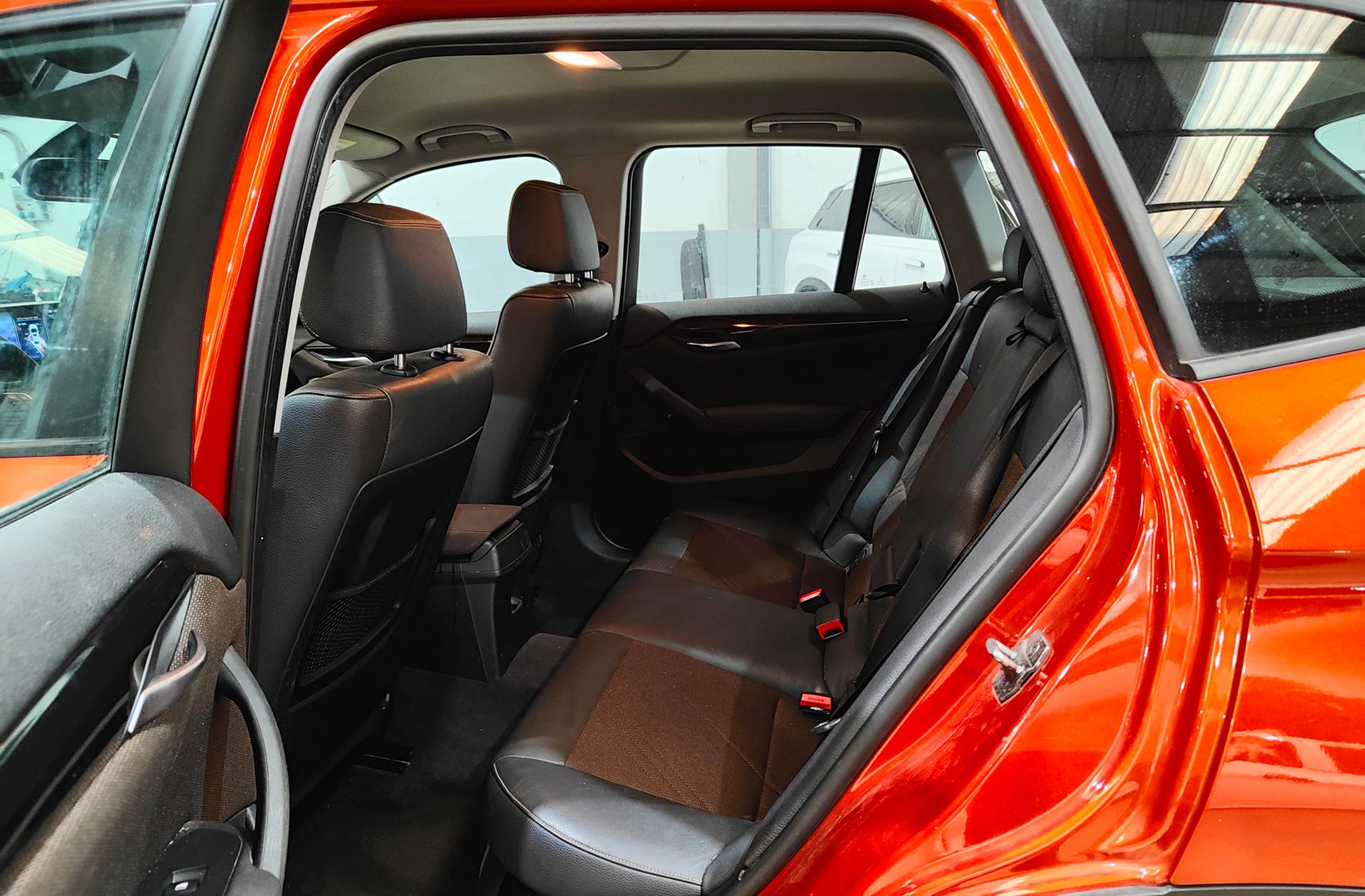BMW X1 sDrive16d - foto 12