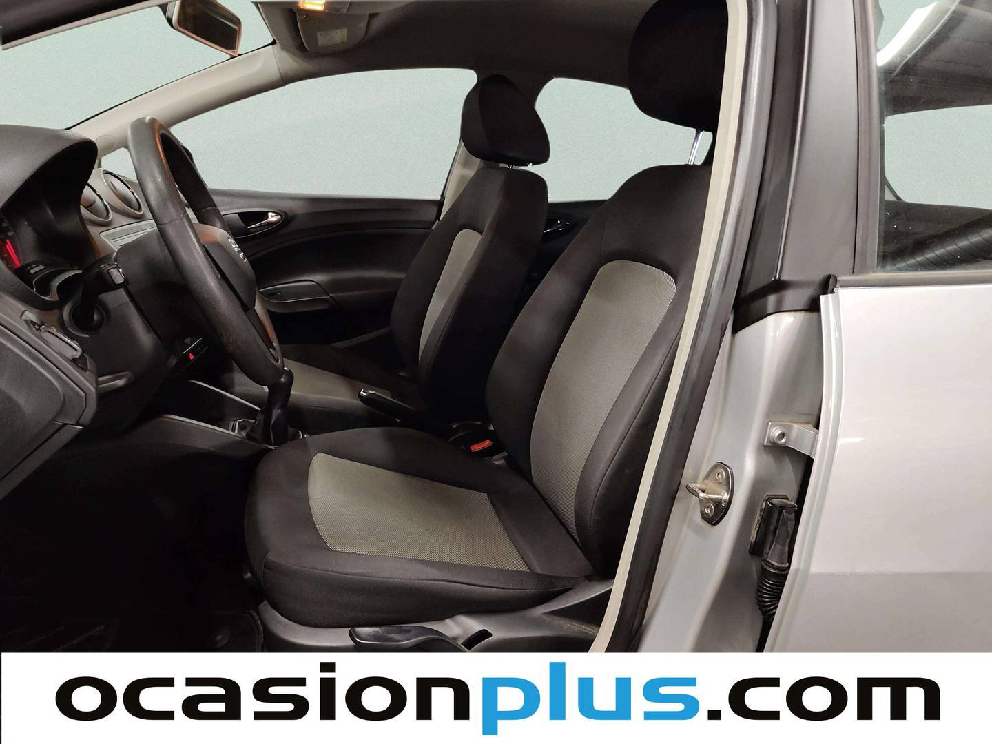 Foto asientos delanteros Seat Ibiza Seat Ibiza 1.0 Reference (75 CV)