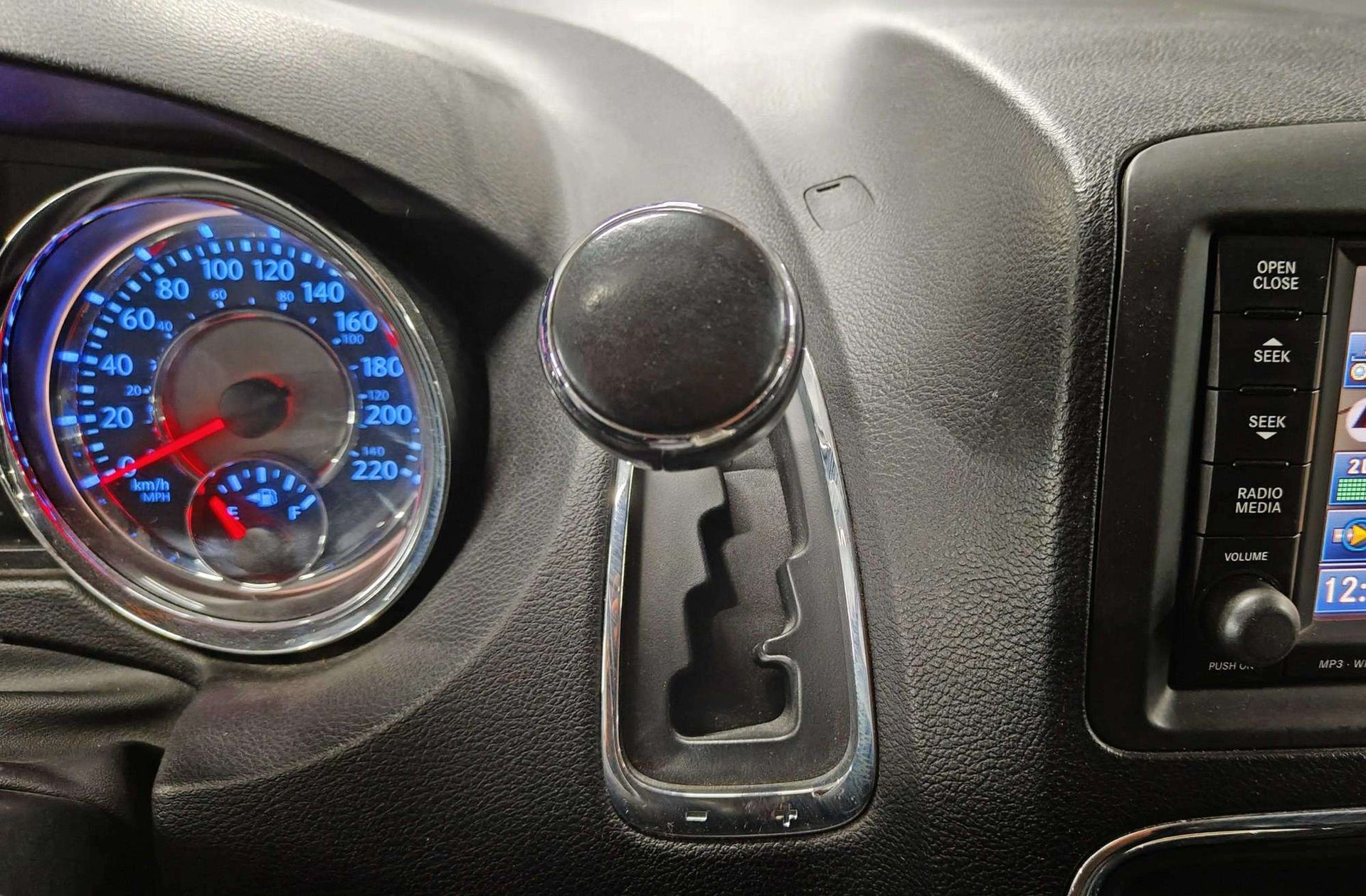 Lancia Voyager 2.8 CRD Gold 7 plazas - foto 5