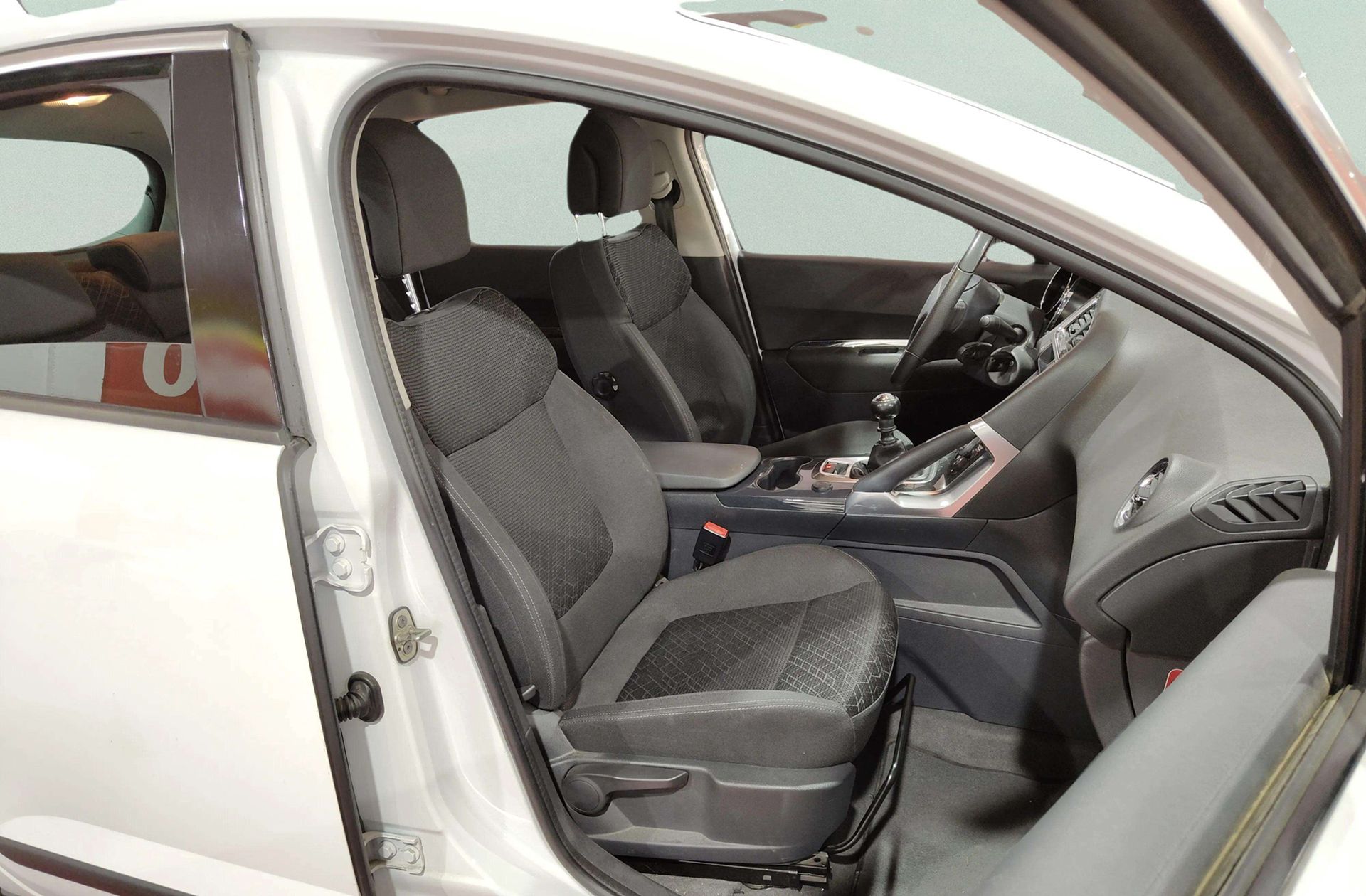 Peugeot 3008 1.2 PureTech Style - foto 15