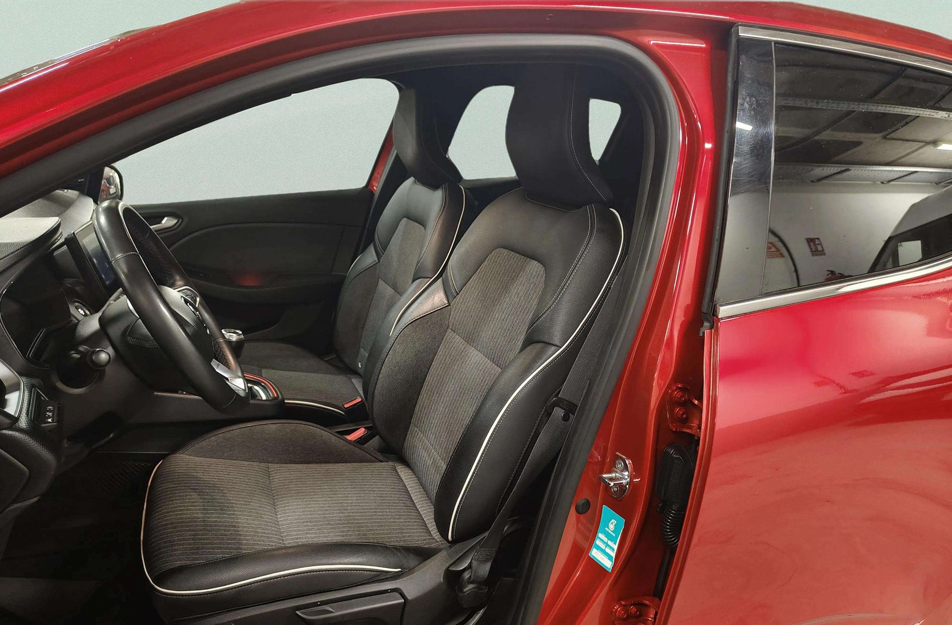 Renault Clio Zen TCe - foto 14