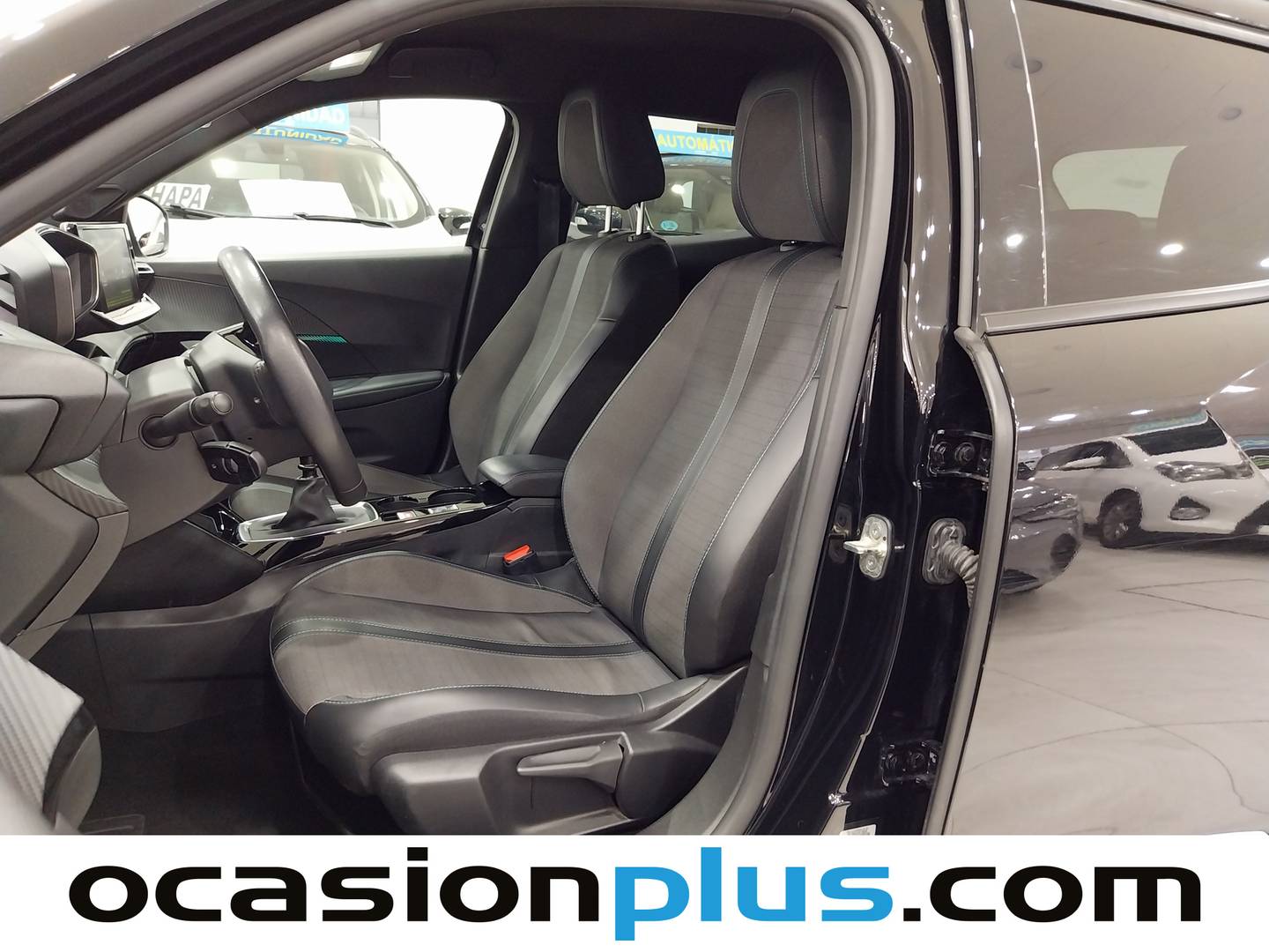 Foto Peugeot 2008 Peugeot 2008 PureTech 130 S&S Allure Pack (130 CV)