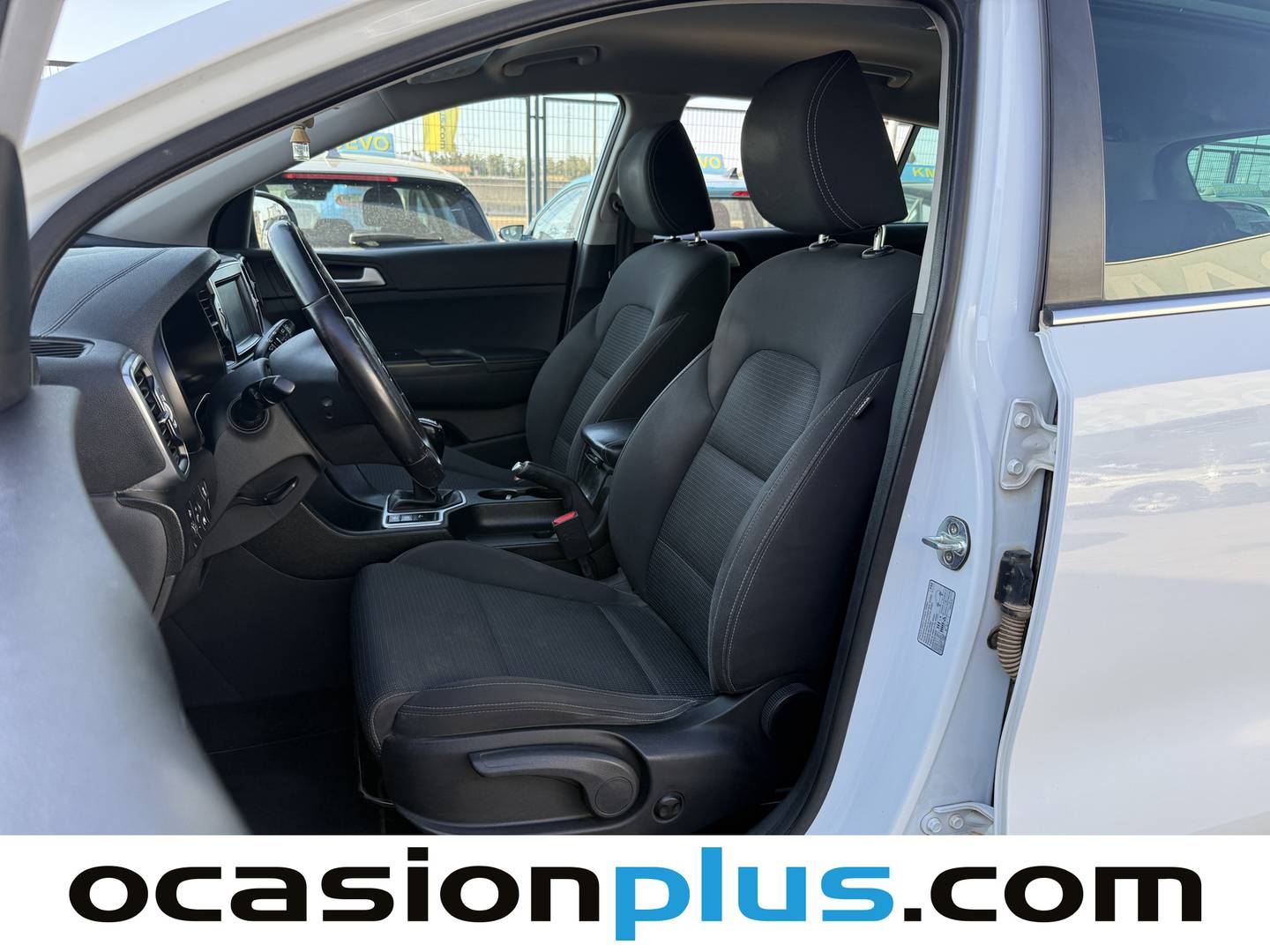 Foto asientos delanteros KIA Sportage KIA Sportage 1.7 CRDi VGT Eco-Dynamics x-Tech17 4x2 (115 CV)