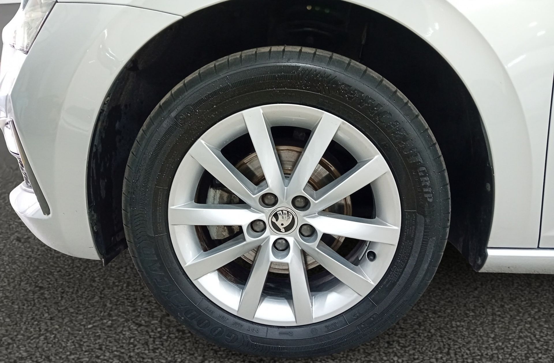 Škoda Scala 1.5 TSI Emotion - foto 35