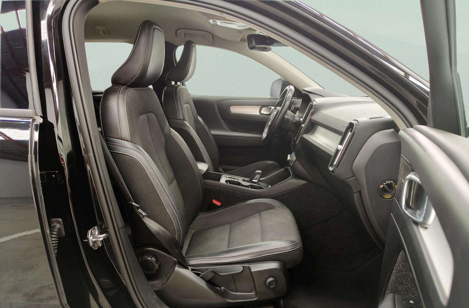 Volvo XC40 D3 Momentum - foto 18