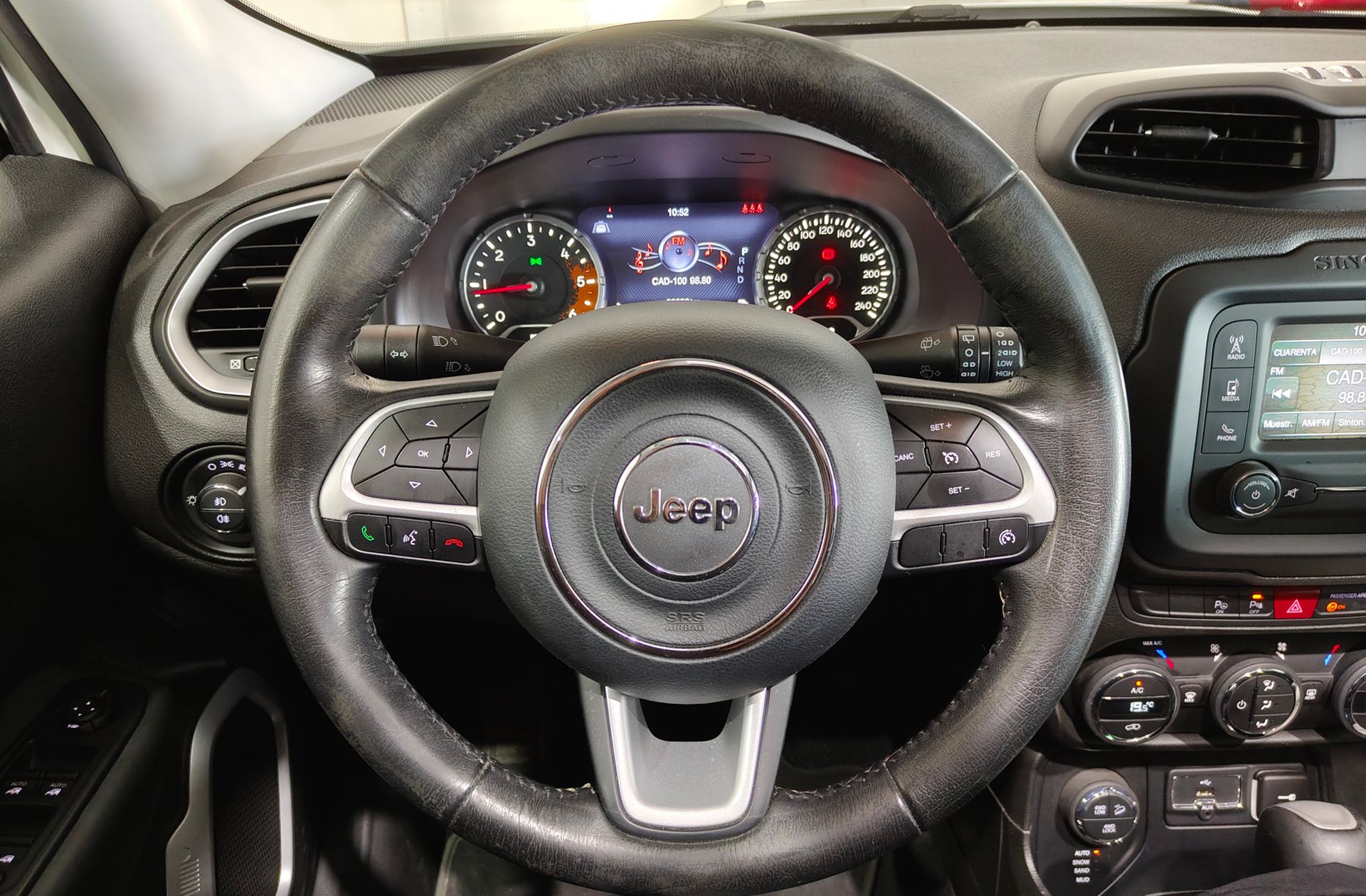 Jeep Renegade 2.0 MultiJet Limited 4x4 AD Low - foto 27