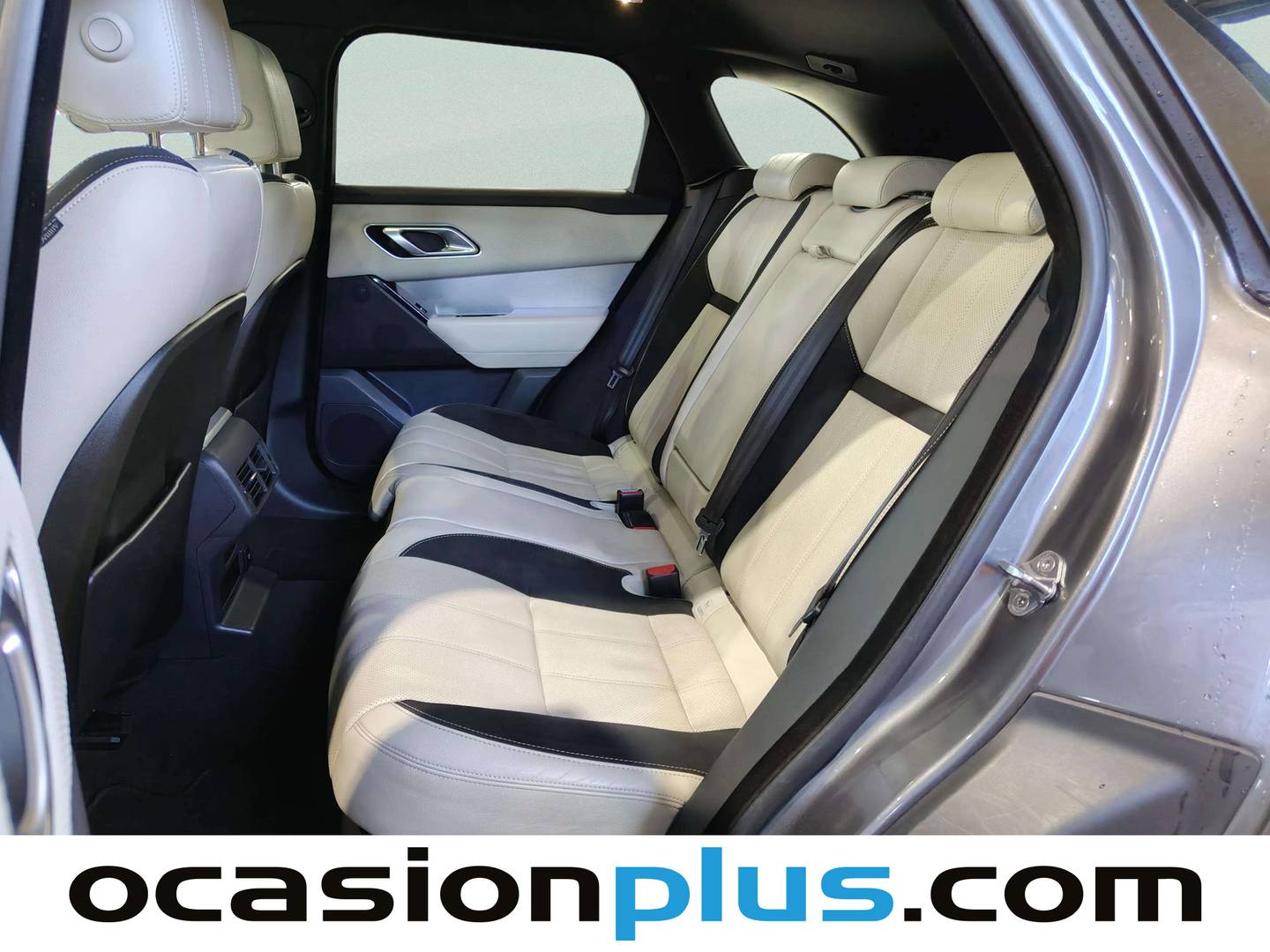 Foto asientos traseros Land Rover Range Rover Velar Land Rover Range Rover Velar P250 R-Dynamic S 4WD Auto (250 CV)