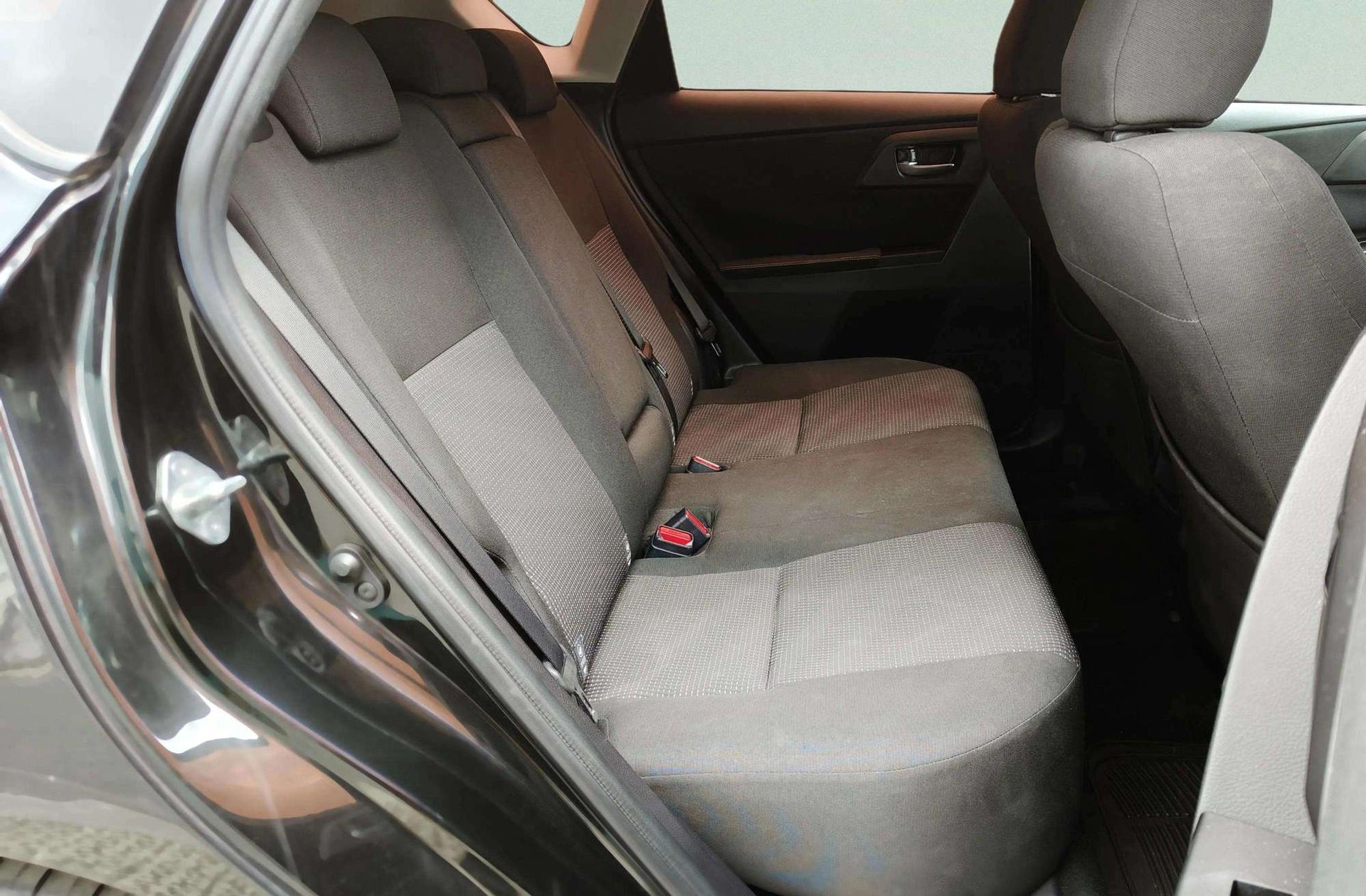 Toyota Auris 130 Active - foto 14