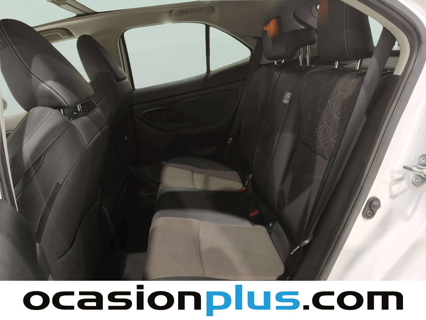 Foto asientos traseros Toyota Yaris Cross Toyota Yaris Cross 120H Style Plus (116 CV)