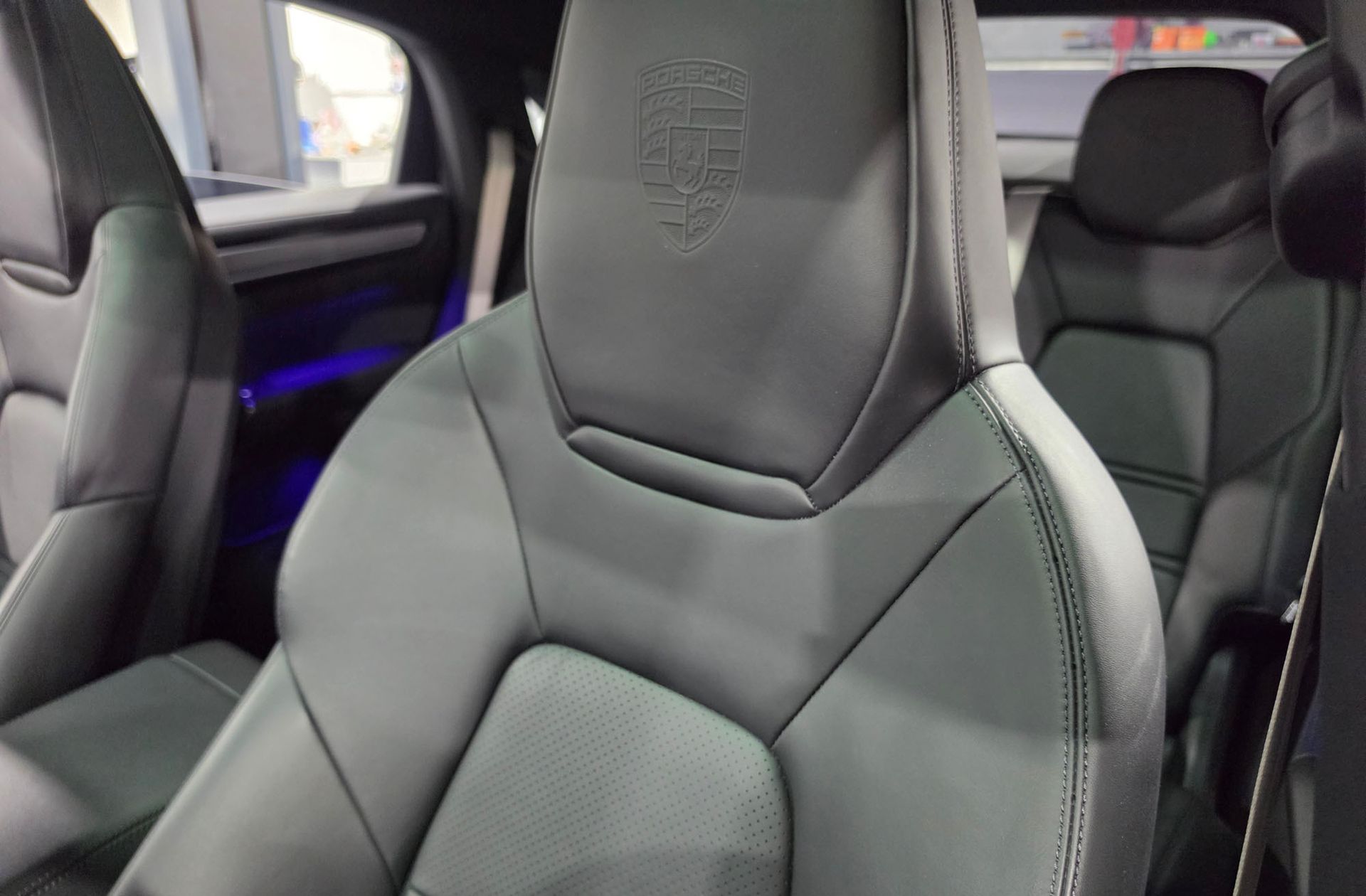 Porsche Cayenne Coupé E-Hybrid Platinum Edition - foto 7