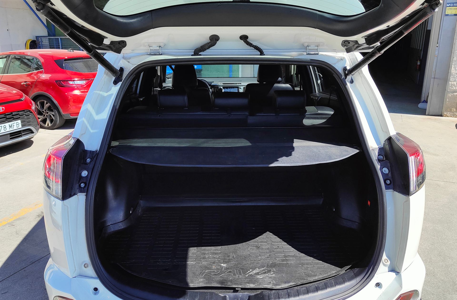 Toyota RAV4 2.5l Hybrid 4WD Feel! - foto 16