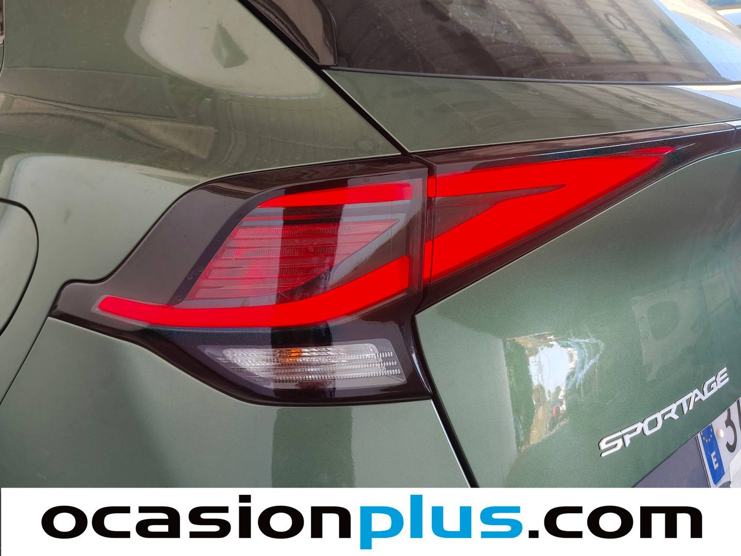 Accesorios del KIA Sportage KIA Sportage 1.6 T-GDi HEV Drive 4x2 (215 CV)
