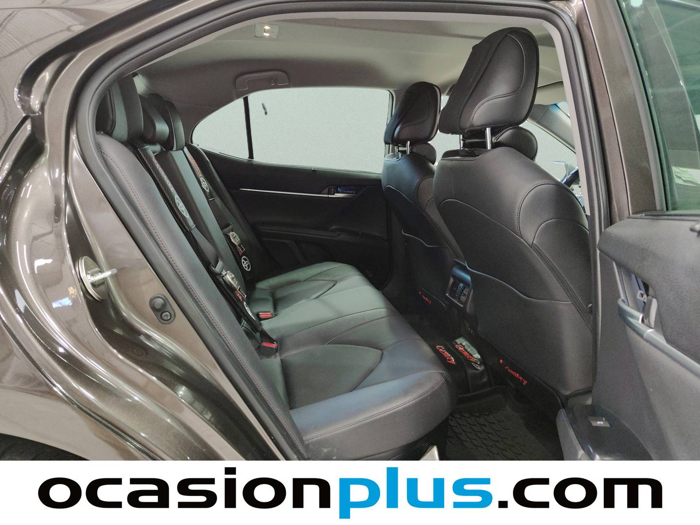 Foto asientos traseros Toyota Camry Toyota Camry 2.5 220H Luxury (218 CV)