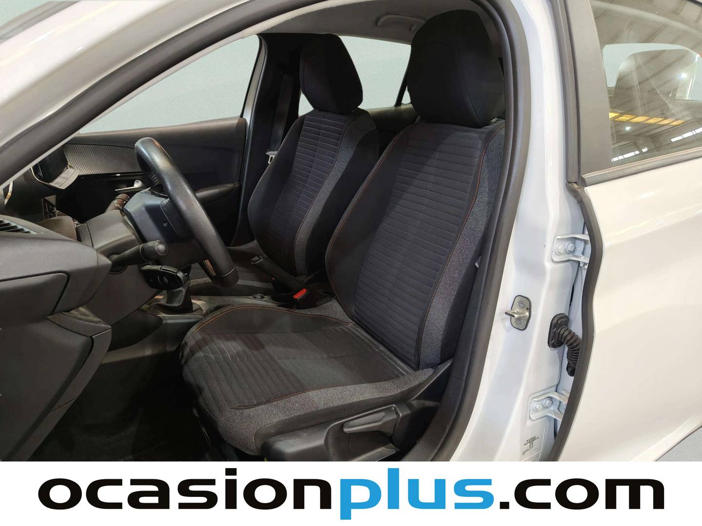 Foto asientos delanteros Peugeot 208 Peugeot 208 PureTech 75 S&S Active (75 CV)