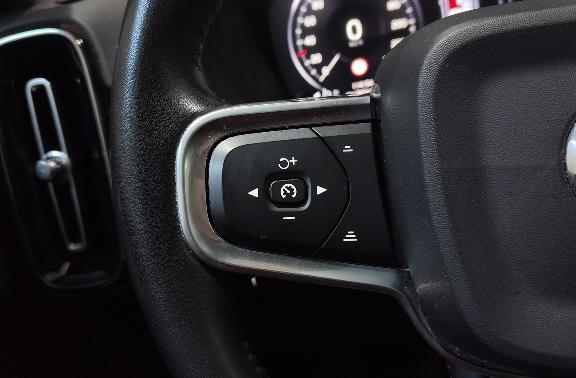 Volvo XC40 T4 Inscription - foto 31
