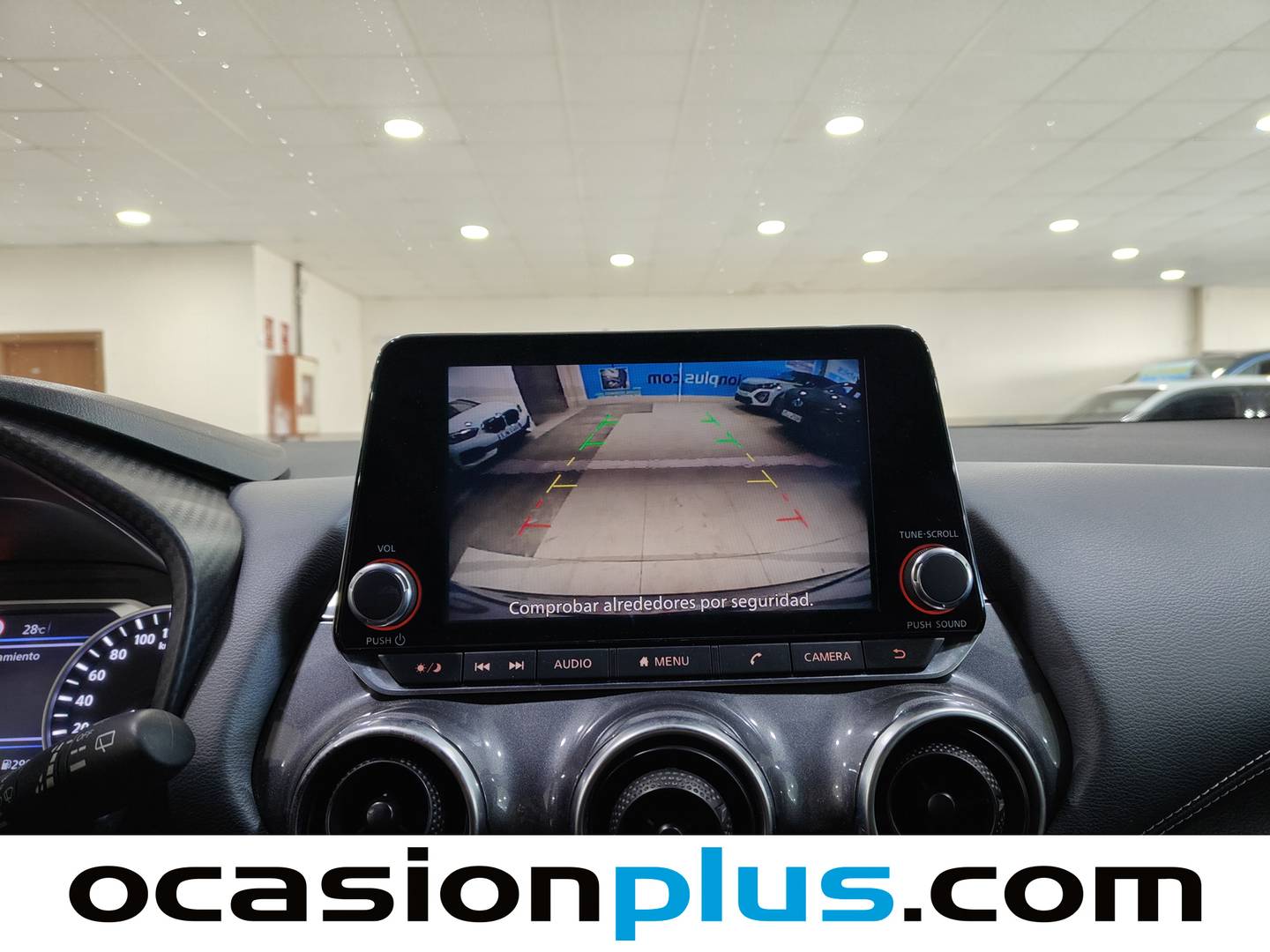 Equipamiento del Nissan JUKE Nissan Juke DIG-T N-Connecta 4x2 DCT (114 CV)