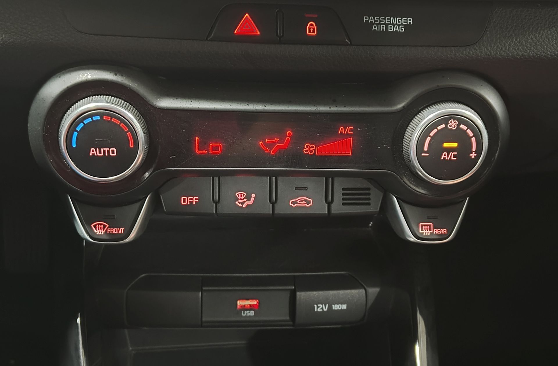 Kia Stonic 1.0 T-GDi Drive - foto 24