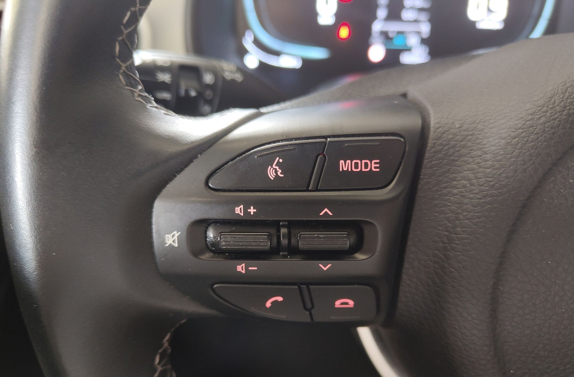 Kia Stonic 1.0 T-GDi MHEV Drive - foto 25