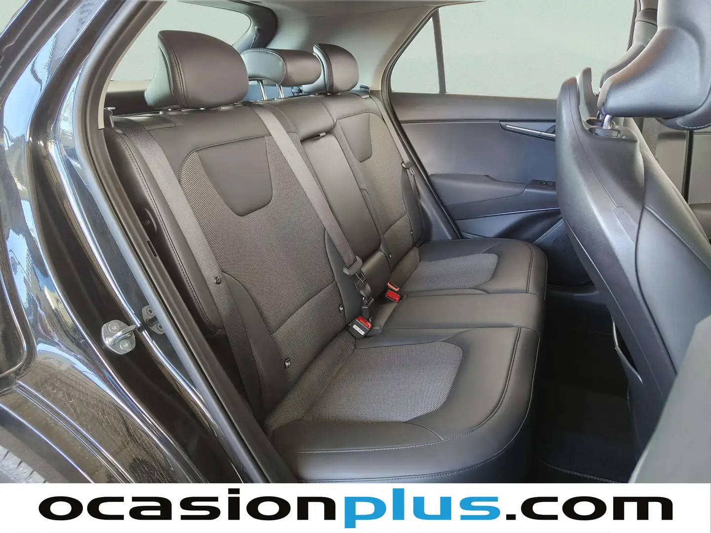 Foto KIA Niro Kia Niro 1.6 GDi HEV Drive  (141 CV)