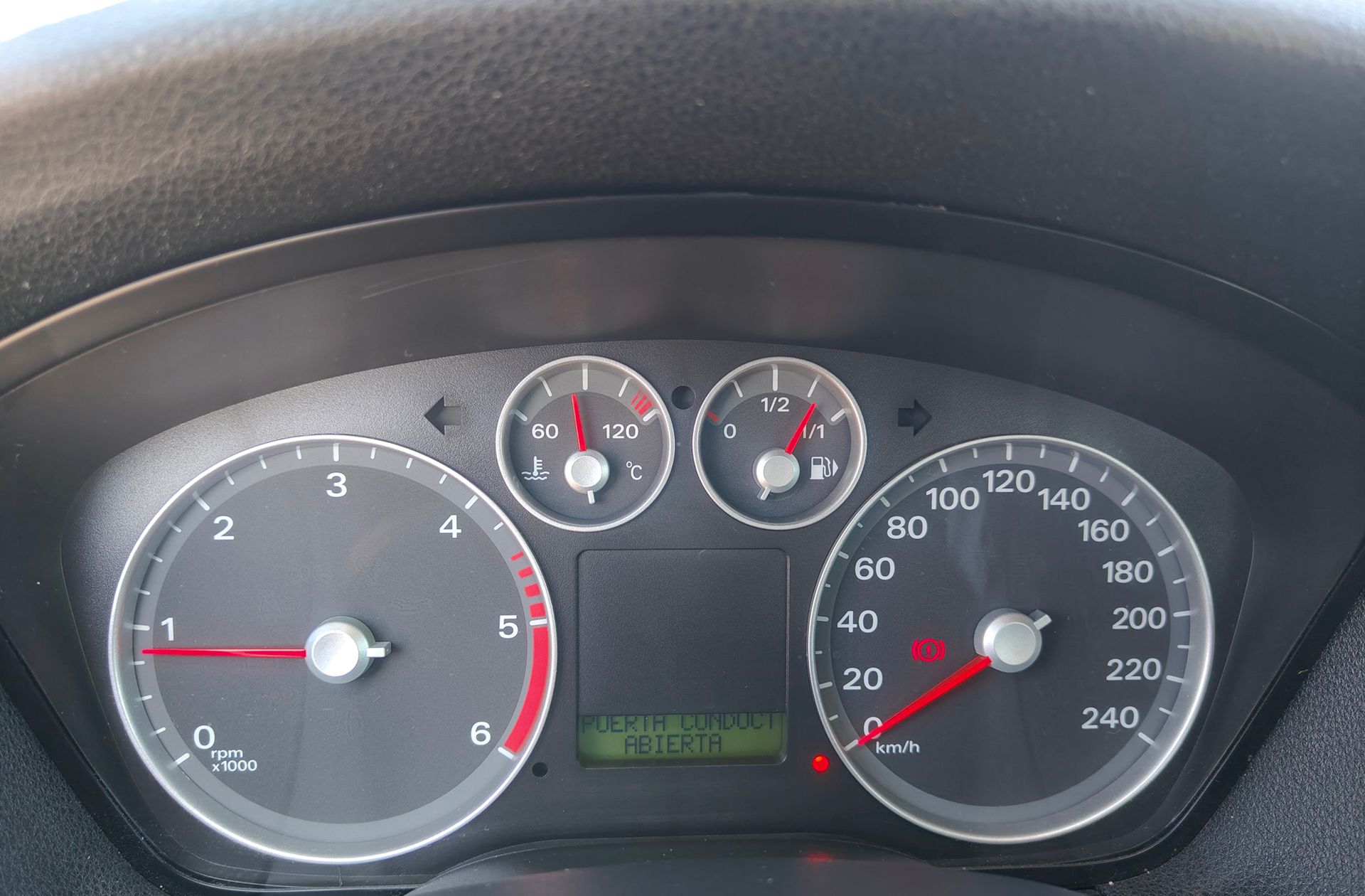 Ford Focus 1.8 TDCi Trend - foto 18
