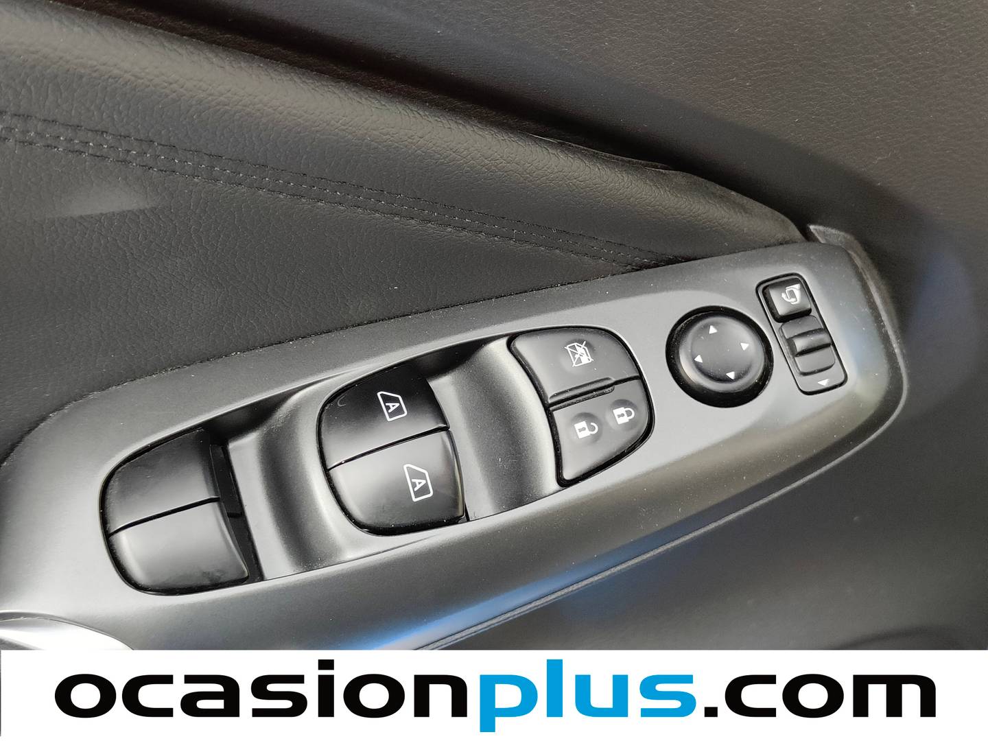 Foto Nissan JUKE Nissan Juke DIG-T N-Connecta 4x2 (114 CV)