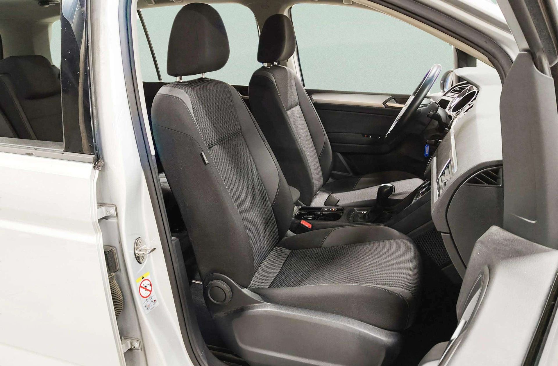 Volkswagen Touran Business Navi 1.5 TSI DSG - foto 18