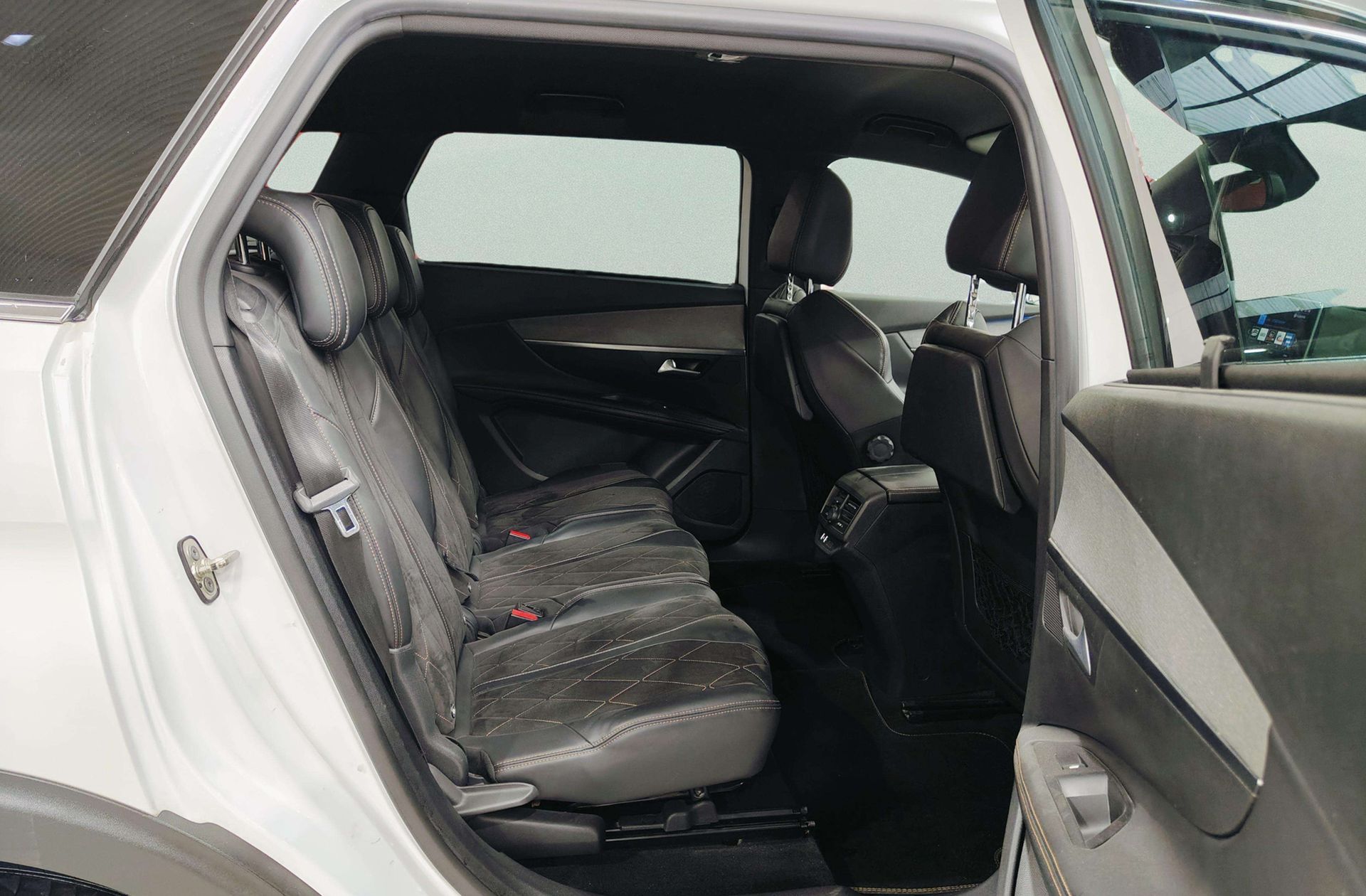 Peugeot 5008 BlueHDi 180 GT EAT8 7 plazas - foto 25