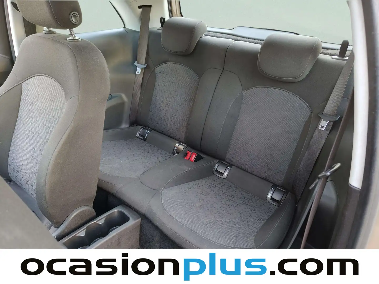 Foto Opel Adam Opel Adam 1.4 XEL Glam (87 CV)