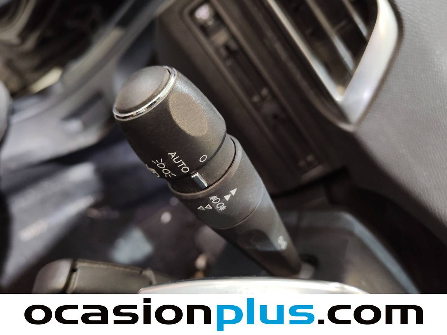 Acabados Peugeot 5008 Peugeot 5008 BlueHDi 120 S&S Allure EAT6 (120 CV) 7 Plazas