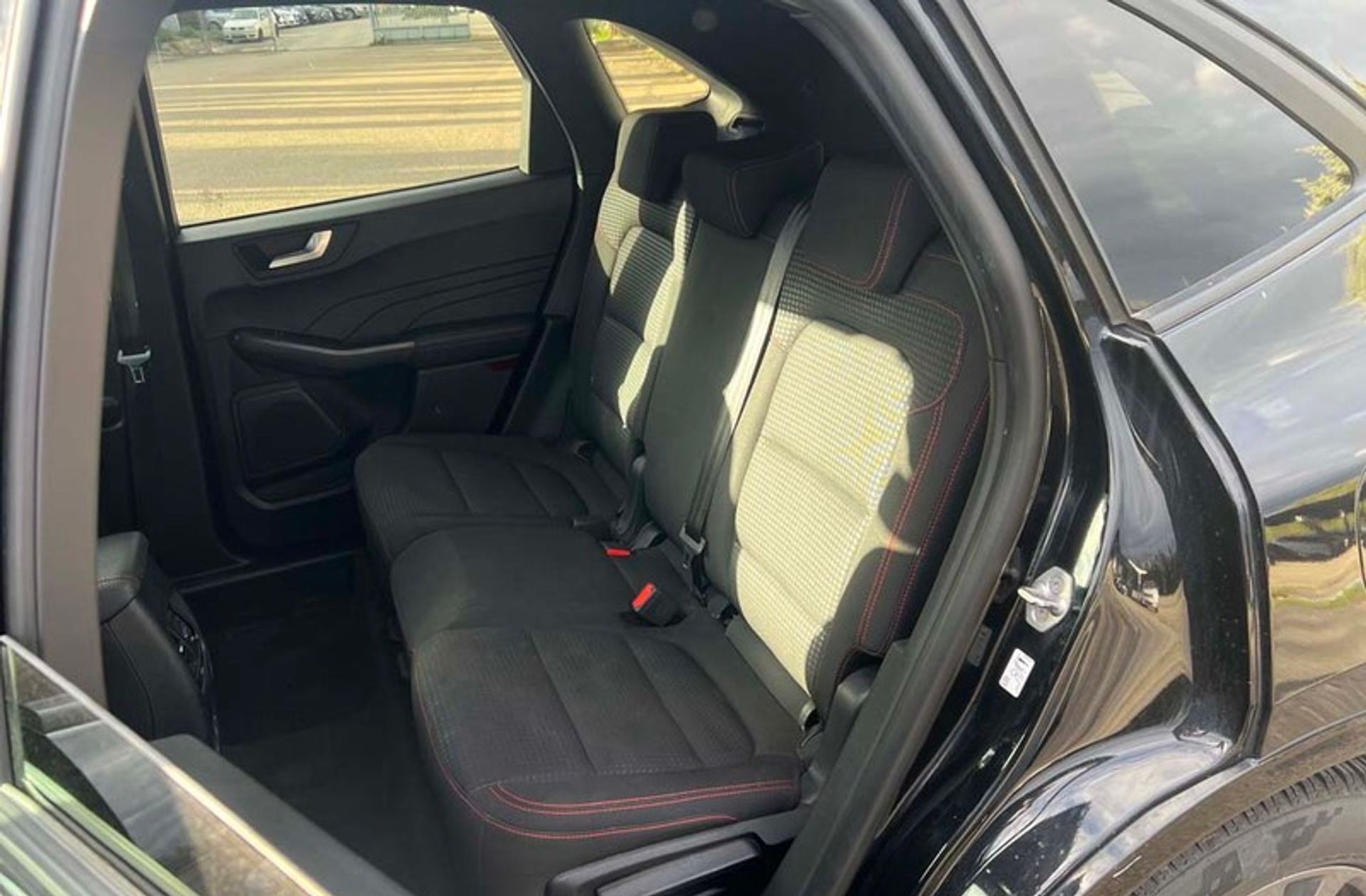 Ford Kuga 2.5 Duratec PHEV ST-Line - foto 13