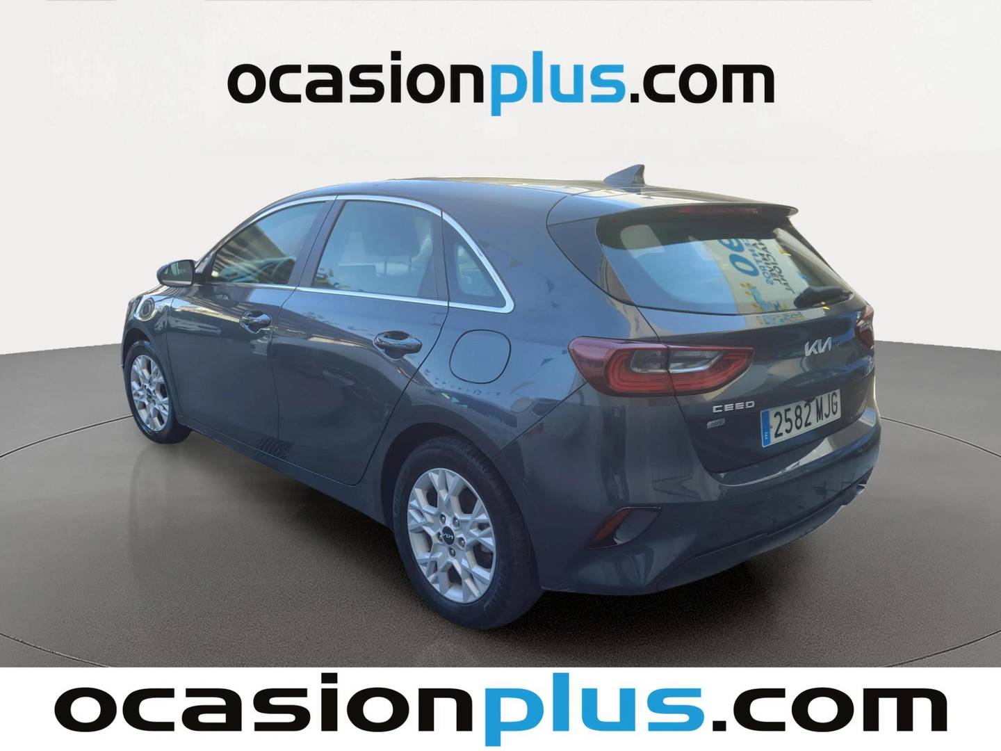 Foto trasera KIA Ceed KIA Ceed 1.6 MHEV iMT Drive (136 CV) izquierda