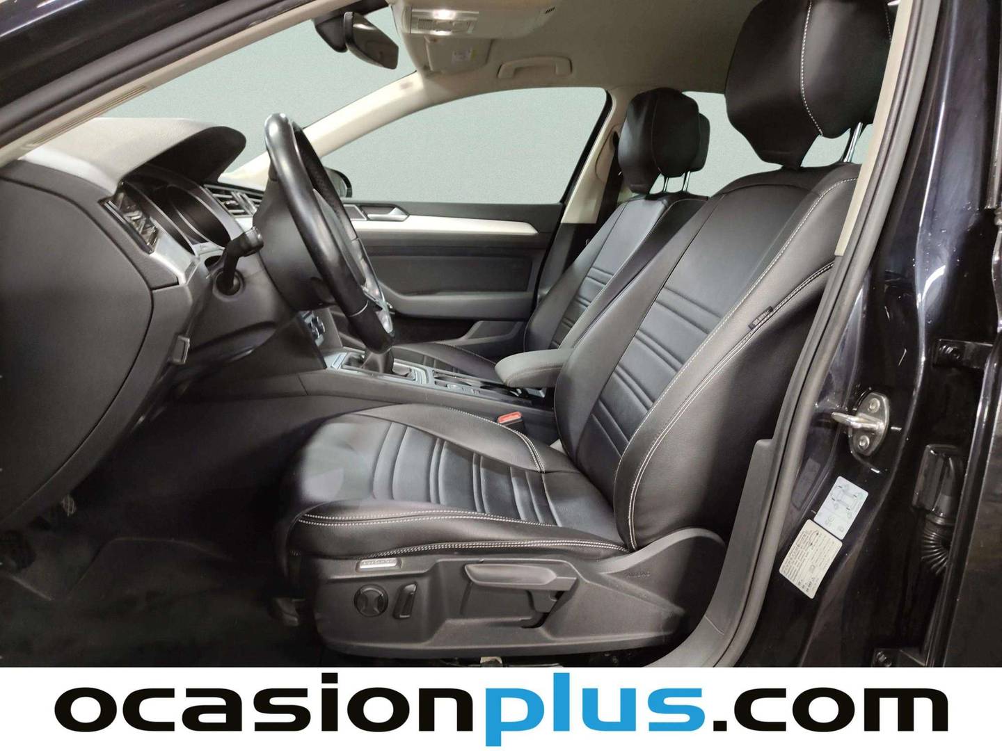 Foto asientos delanteros Volkswagen Passat Volkswagen Passat Variant Advance 2.0 TDI  (150 CV)