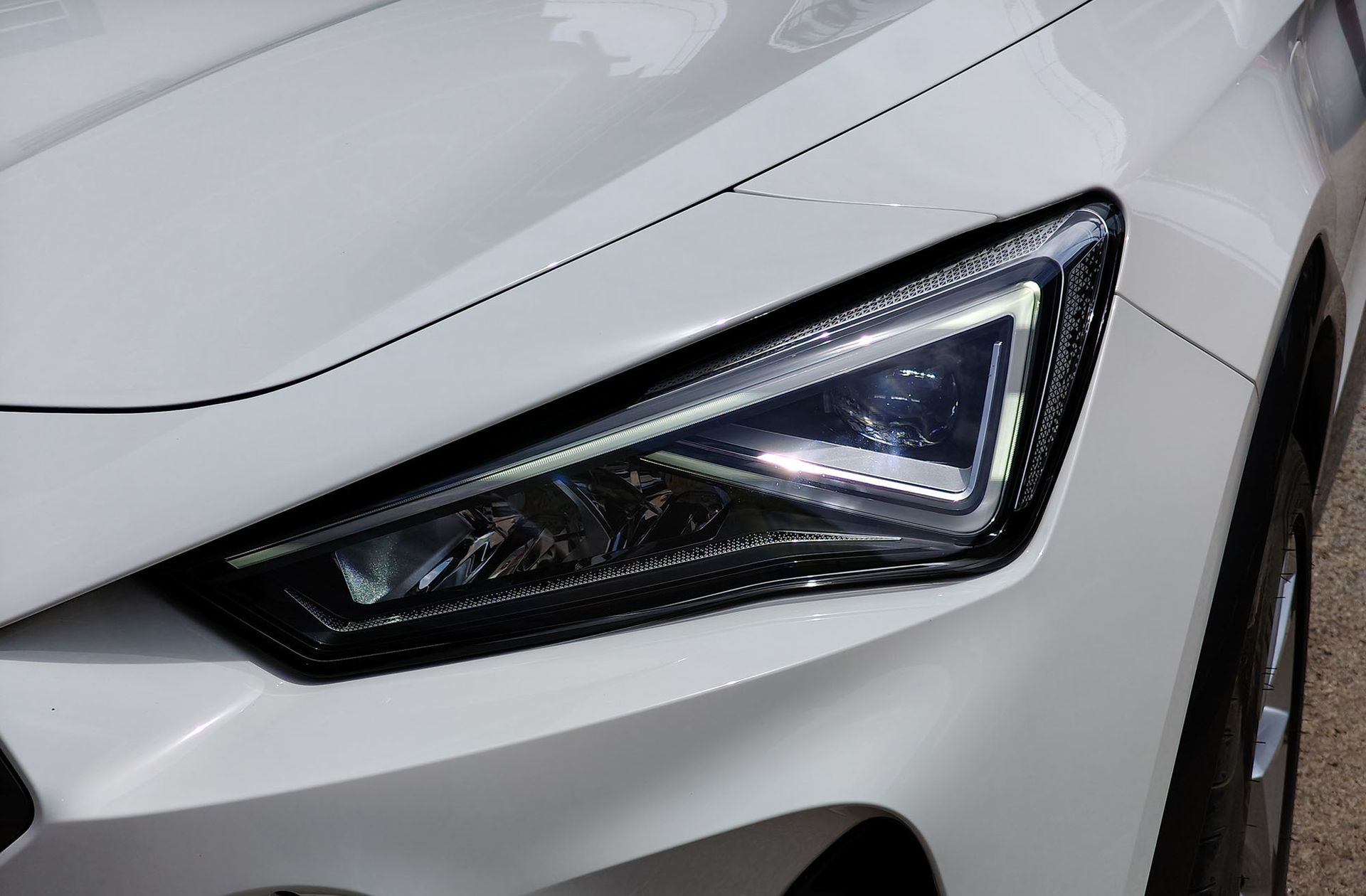 Cupra Formentor 1.4 e-Hybrid DSG - foto 14