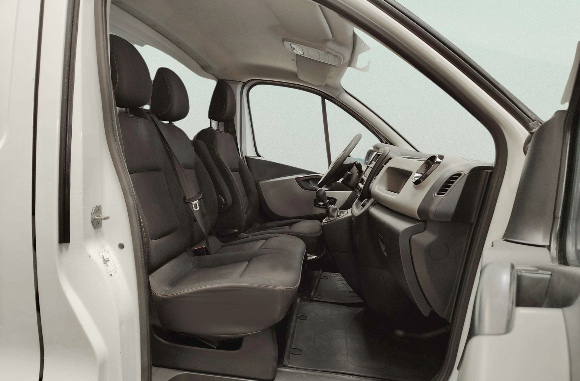 Renault Trafic Furgon Furgon 27 L1H1 dCi - foto 13