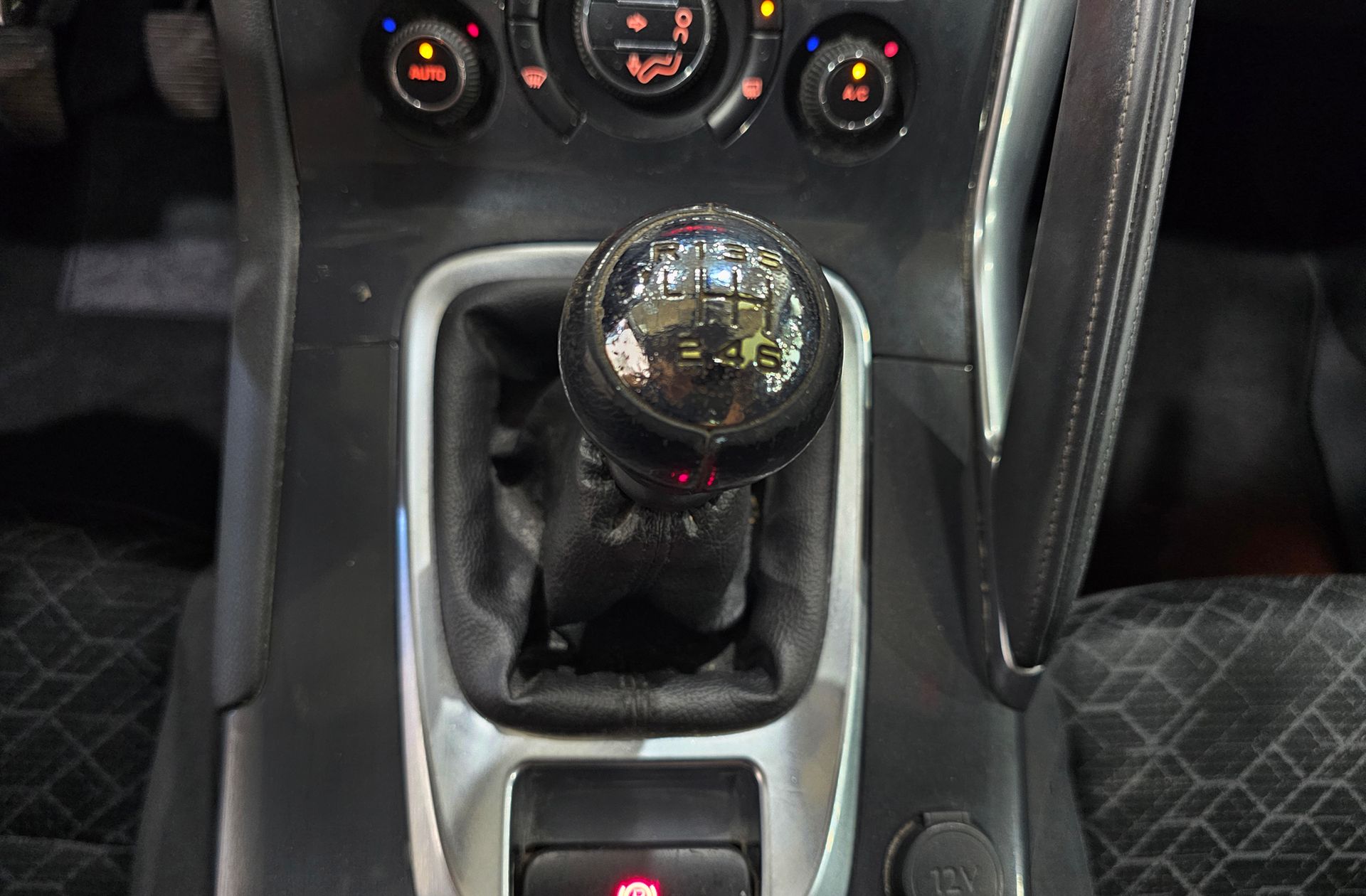 Peugeot 3008 1.6 HDi Active FAP - foto 5