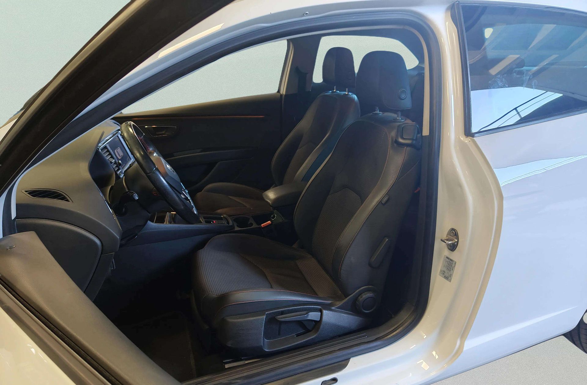 SEAT León 1.4 TSI FR Plus - foto 9