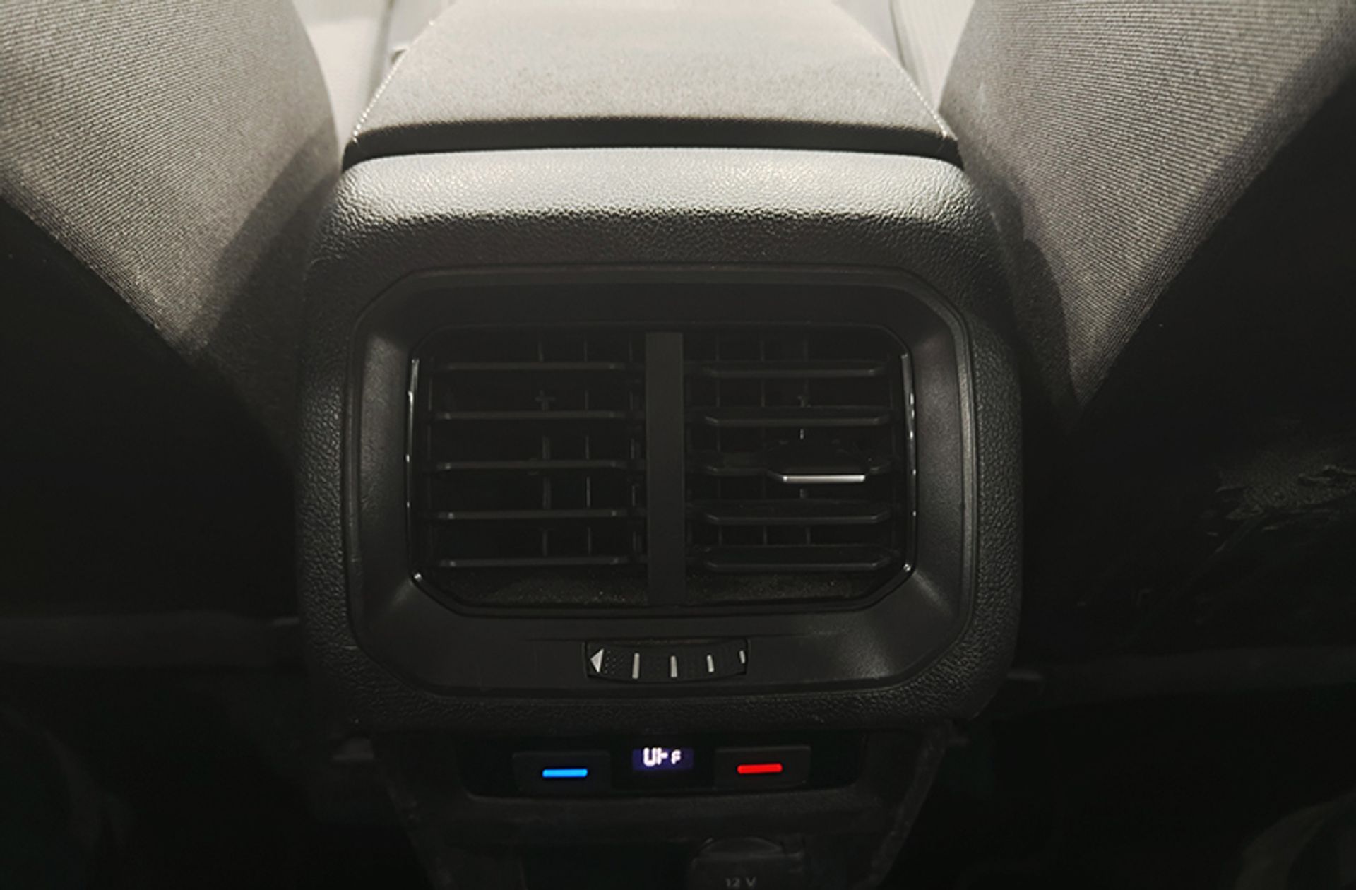 Volkswagen Tiguan Edition 2.0 TDI - foto 16