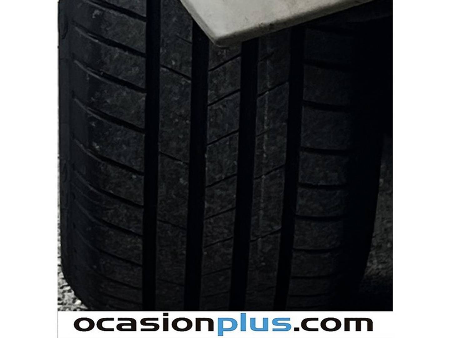 Foto Jaguar XE Jaguar XE 2.0 Diesel XE-Pure RWD (180 CV)