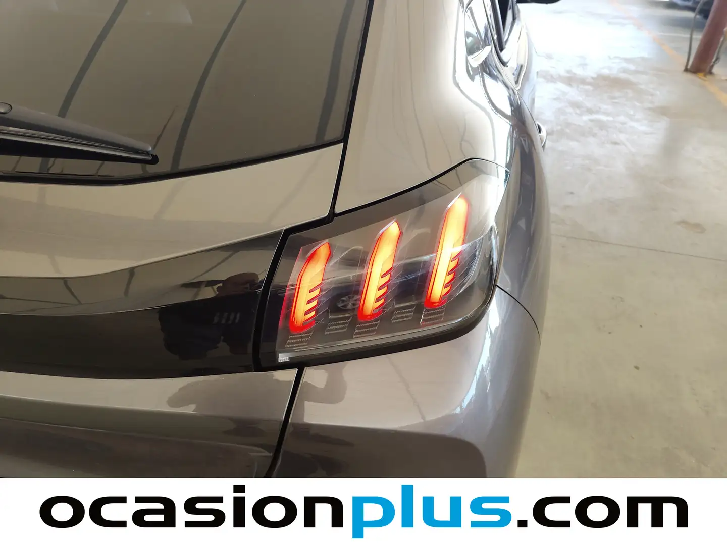 Foto Peugeot 208 Peugeot 208 PureTech 100 Allure (100 CV)