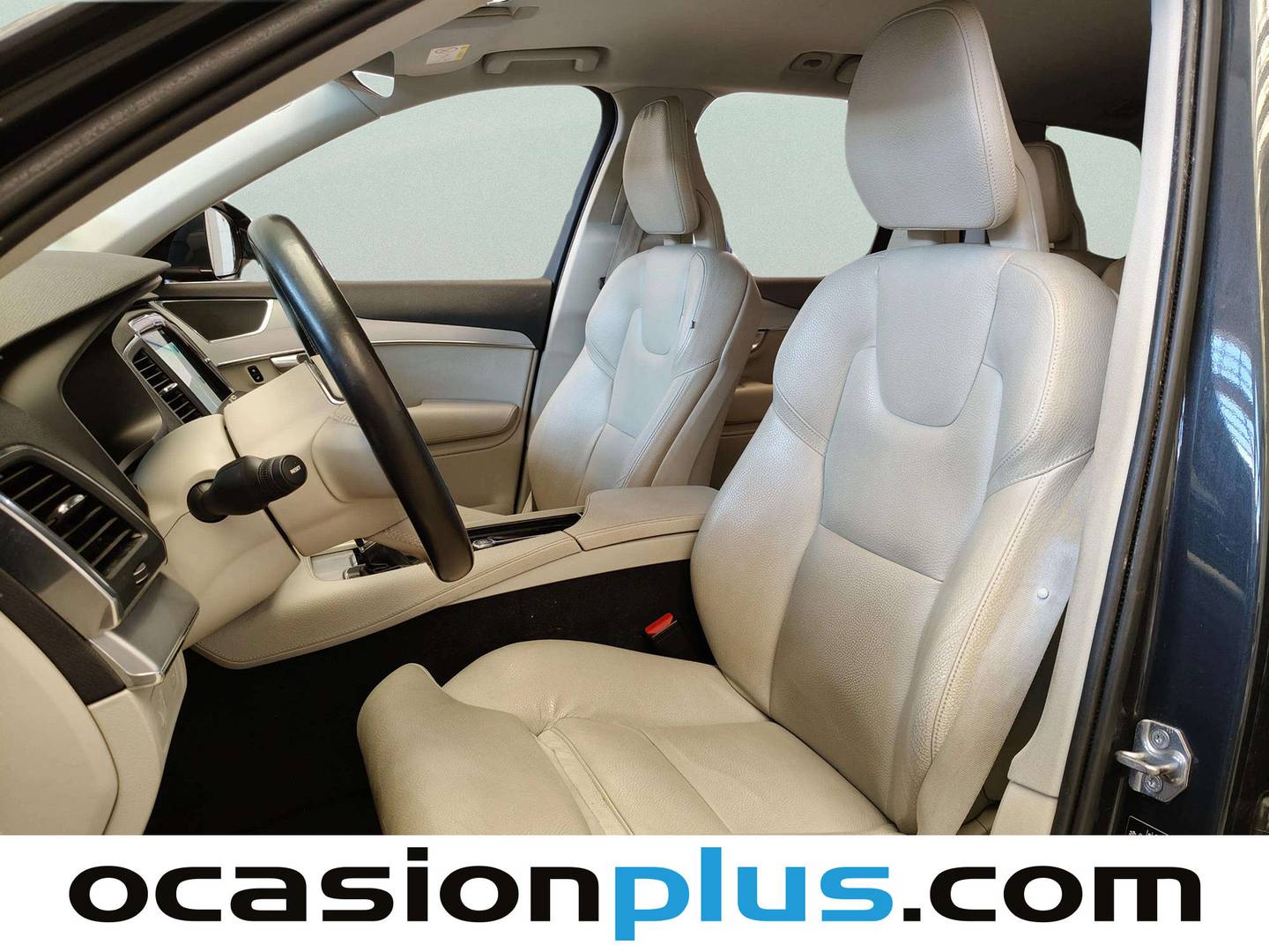 Foto asientos delanteros Volvo XC90 Volvo XC90 D4 Momentum Auto (190 CV) 7 Plazas